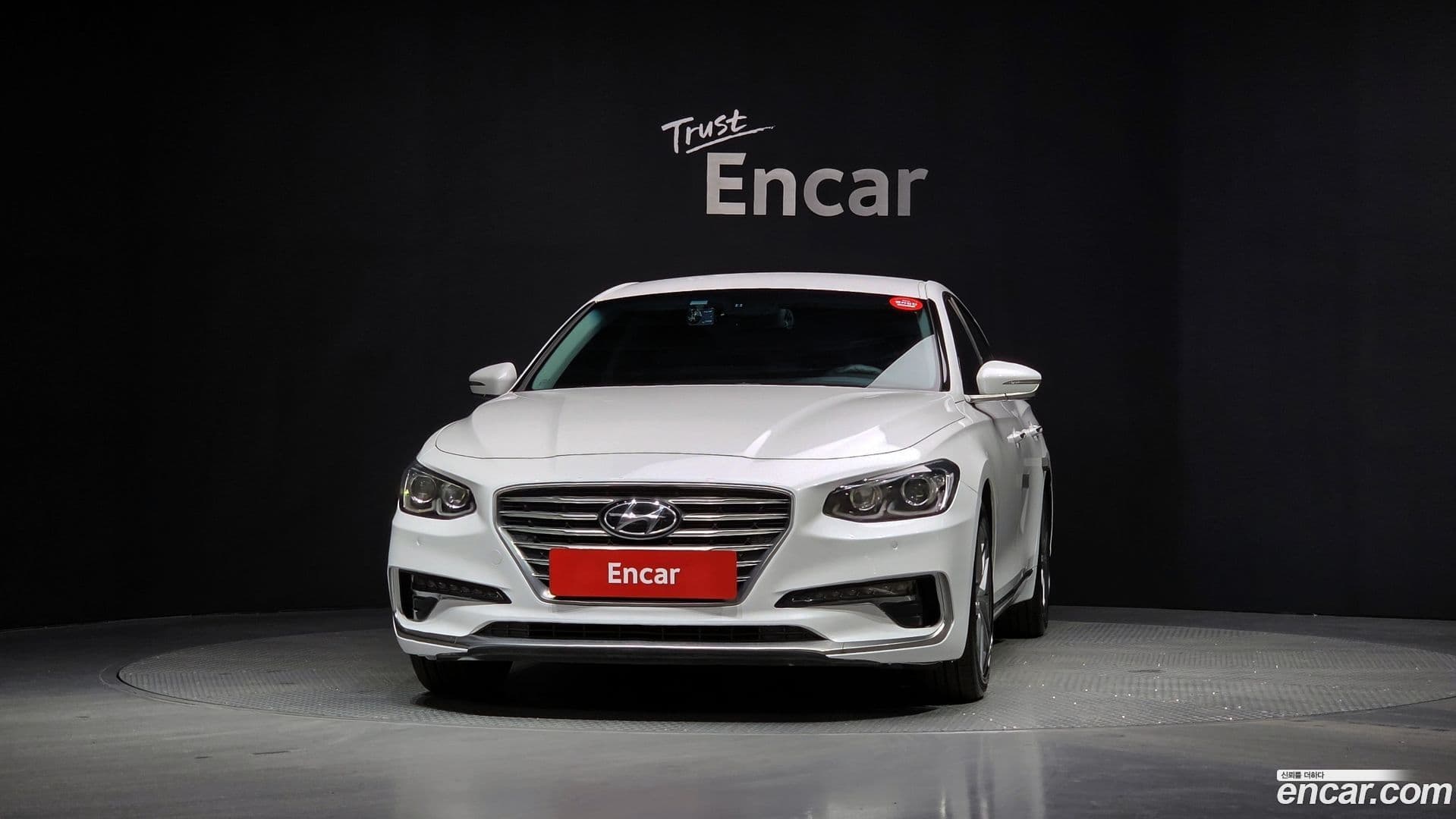 Main__Slider__Photo:Grandeur Hyundai 2017.1-2