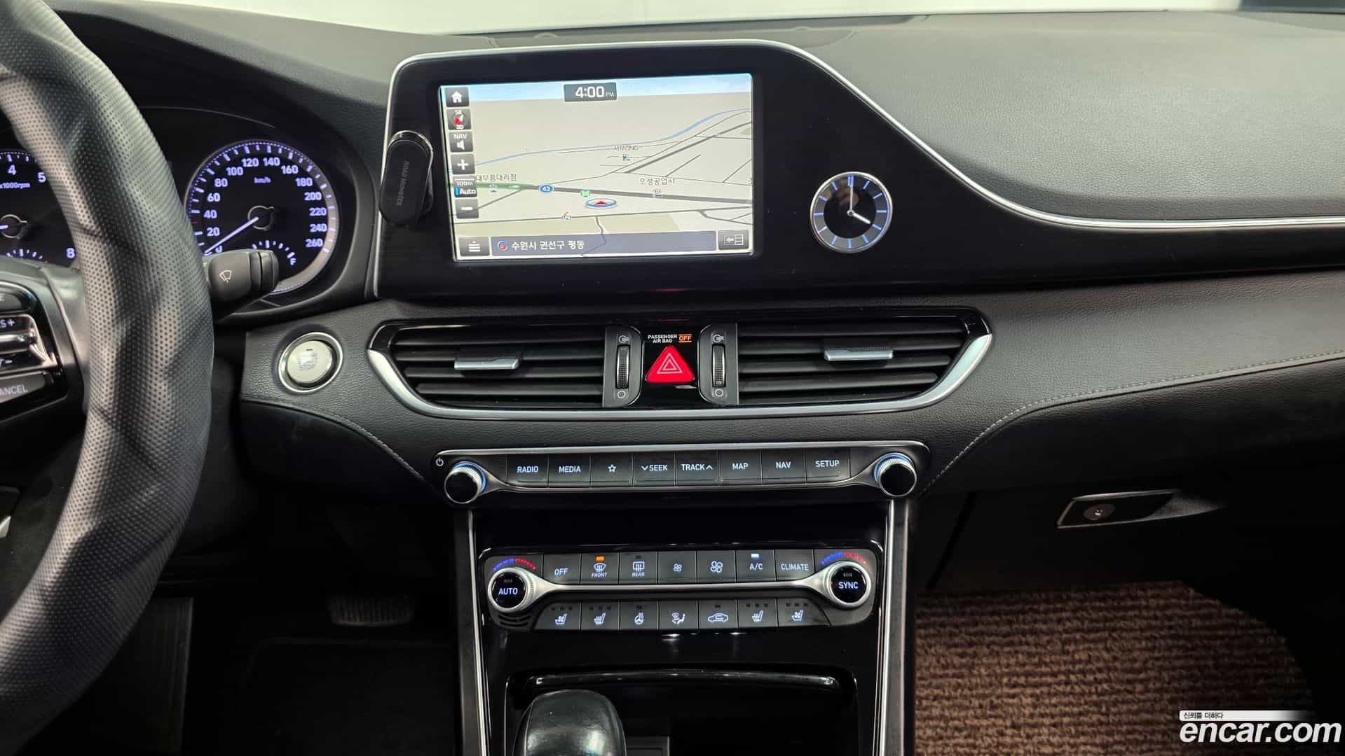Grandeur Hyundai 2017.1-OPTION-018