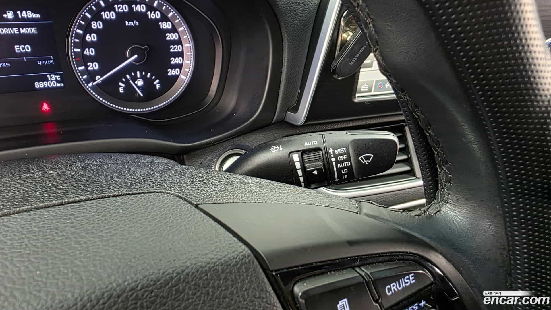 Grandeur Hyundai 2017.1-OPTION-043