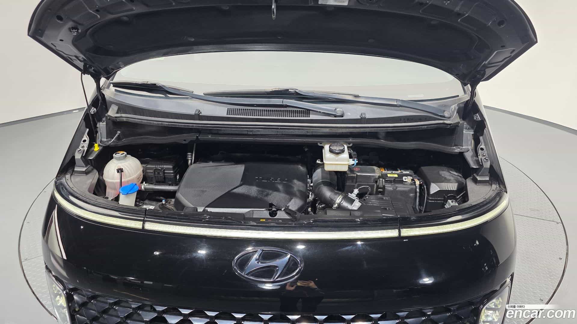 Staria Hyundai 2022.4-OUTER-006