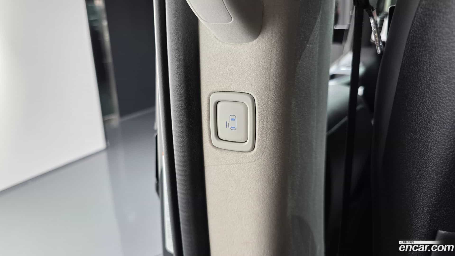 Staria Hyundai 2022.4-OPTION-041