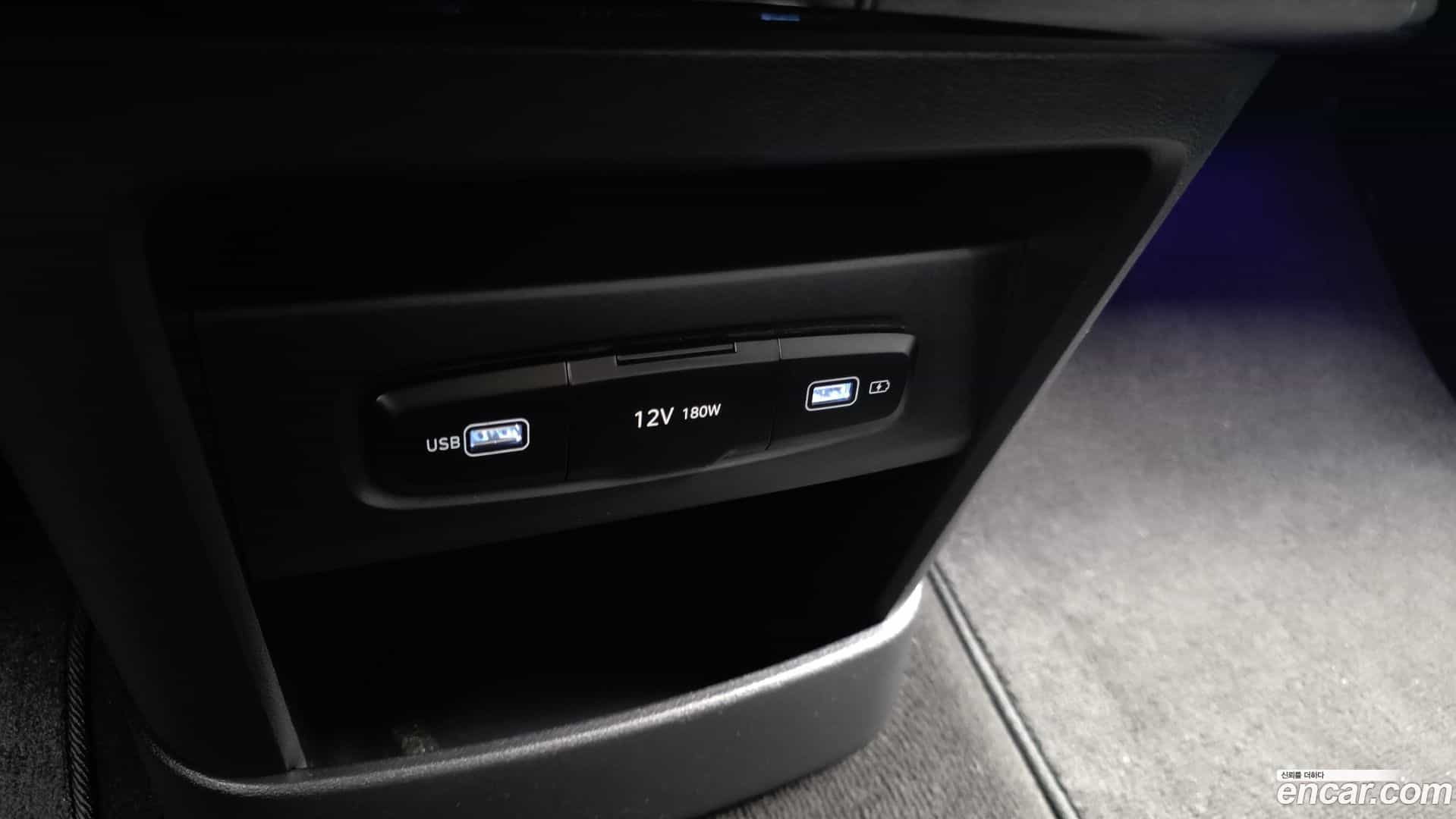 Staria Hyundai 2022.4-OPTION-042