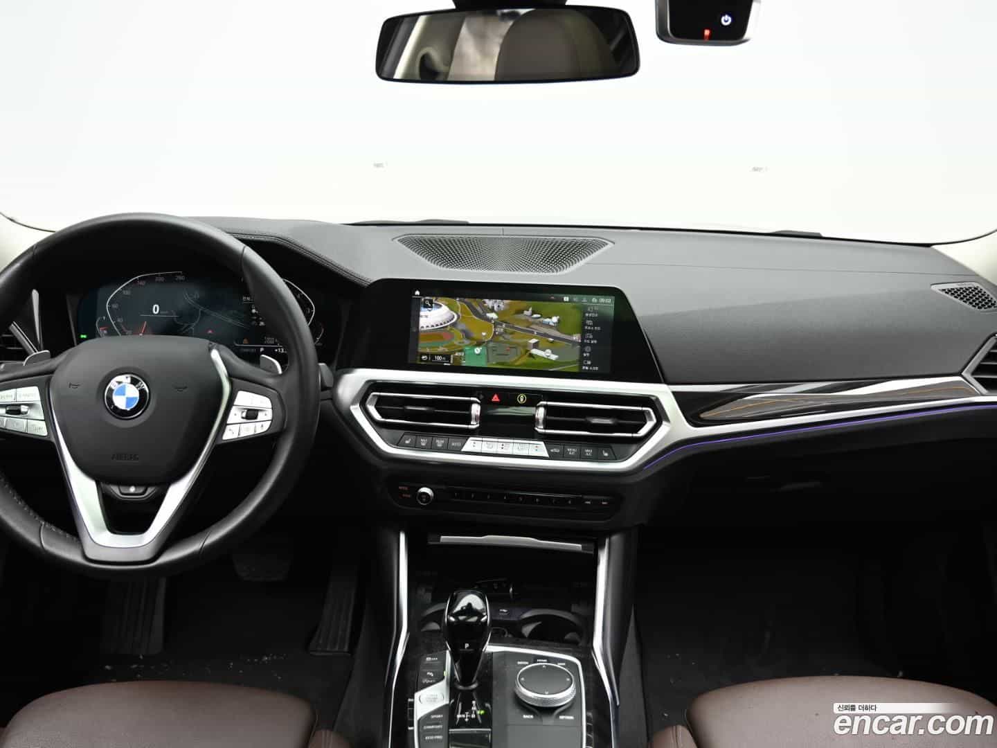 3-Series BMW 2021.11-INNER-007