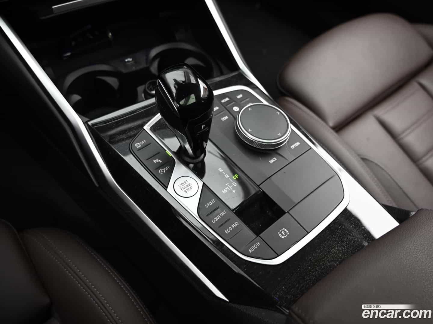 3-Series BMW 2021.11-INNER-009