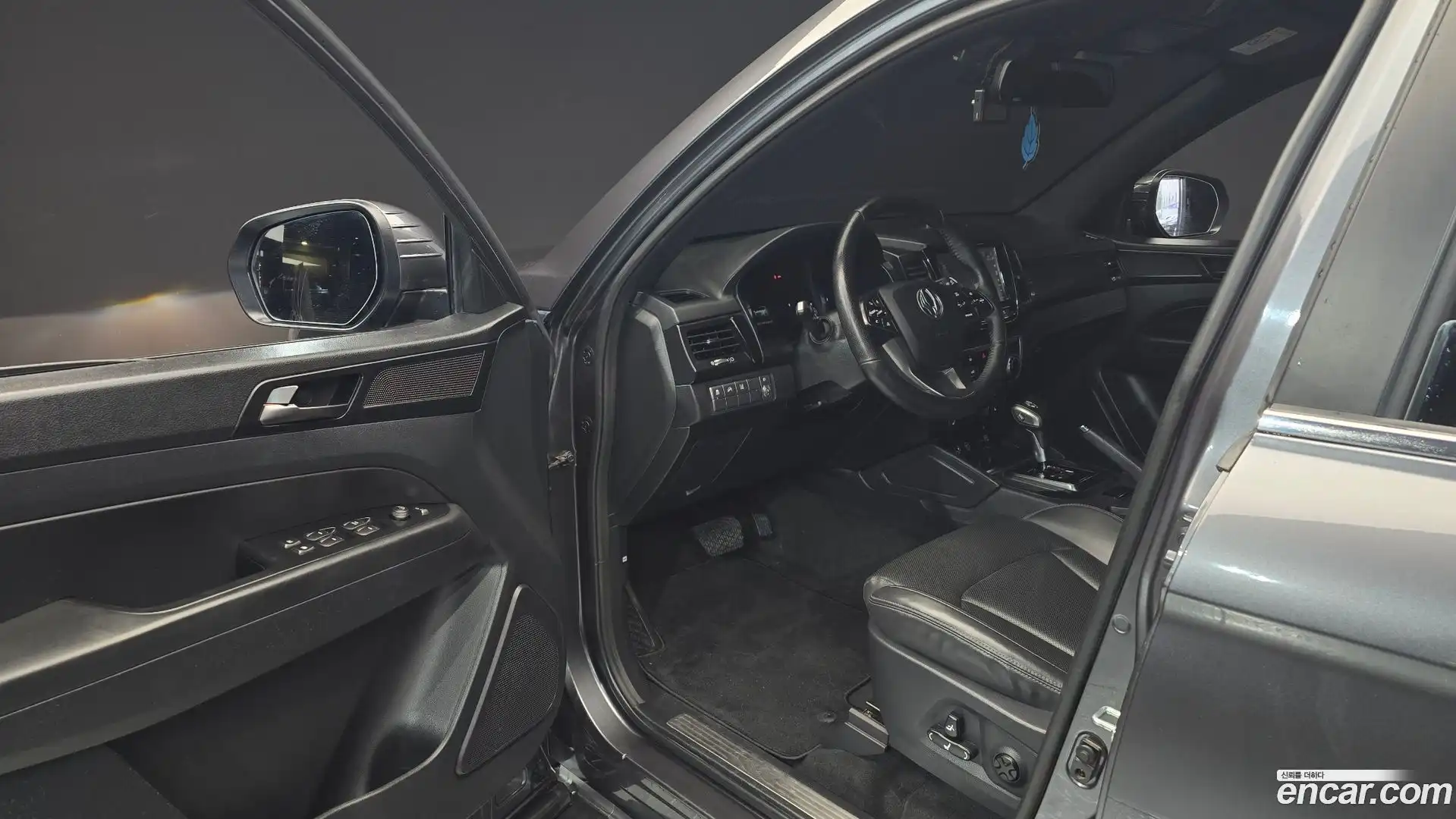 Rexton KG Mobility 2020.7-INNER-010