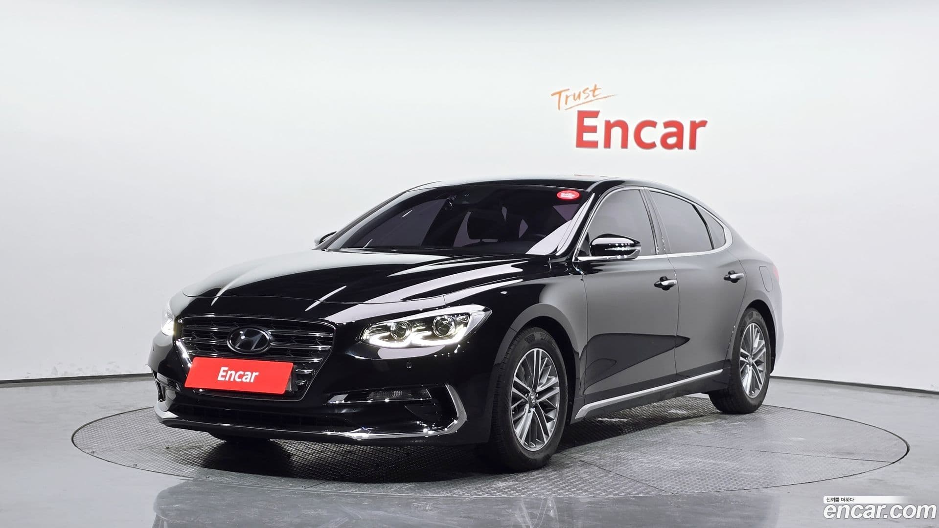 Main__Slider__Photo:Grandeur Hyundai 2018.0-0
