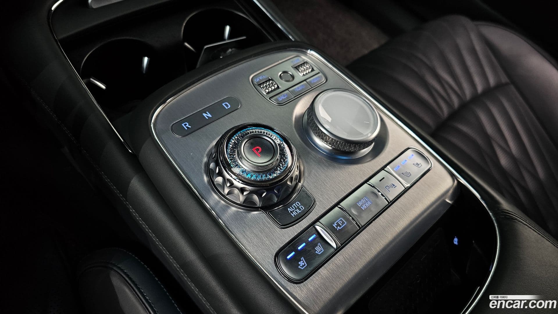 Main__Slider__Photo:G90 Genesis 2022.8-8