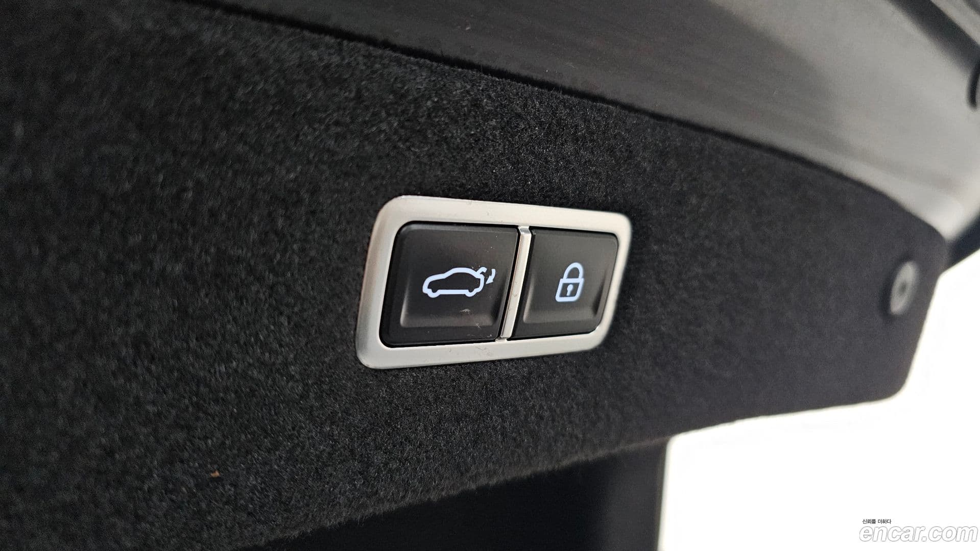 Main__Slider__Photo:G90 Genesis 2022.8-15