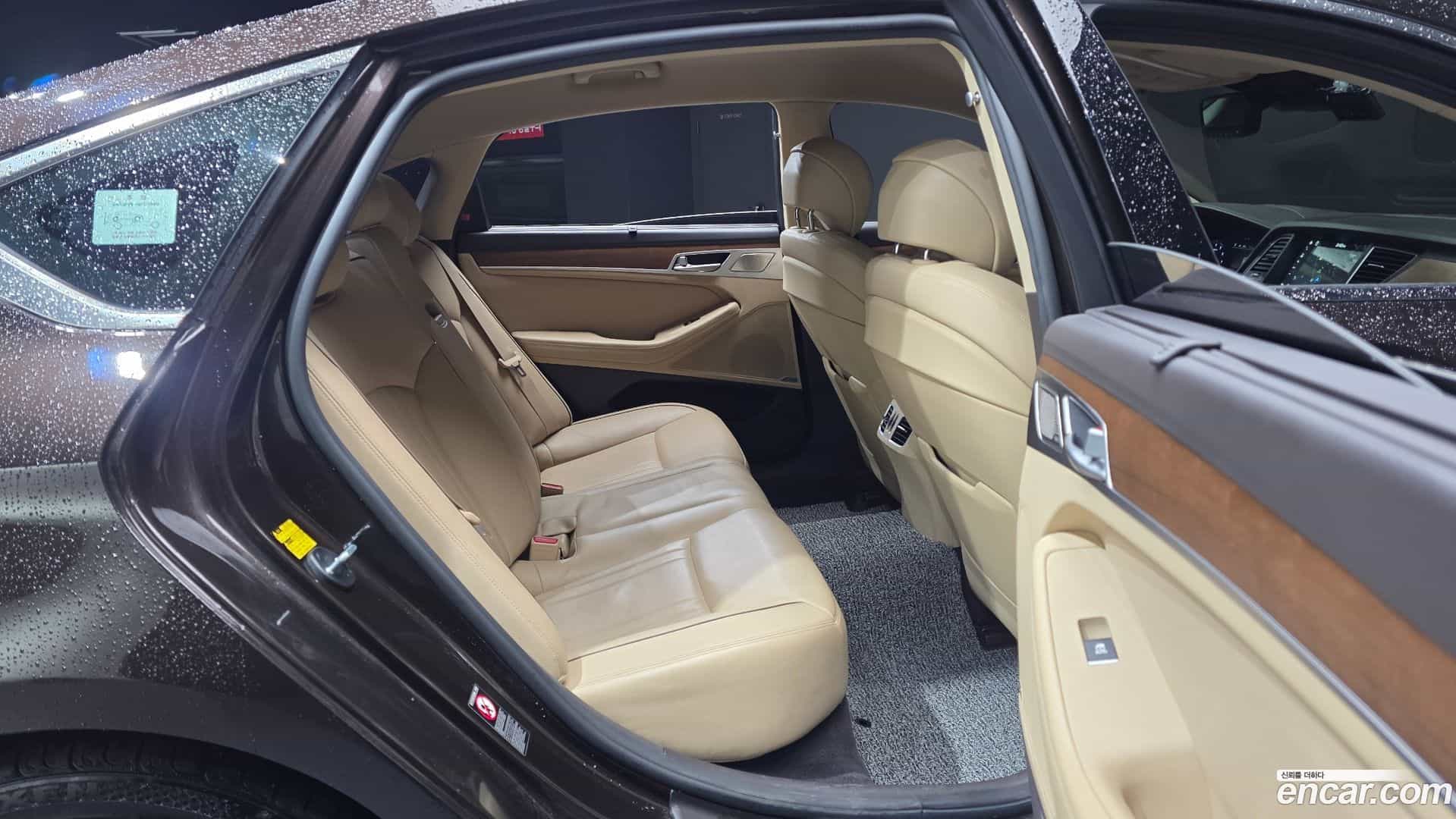 G80 Genesis 2018.2-OPTION-015