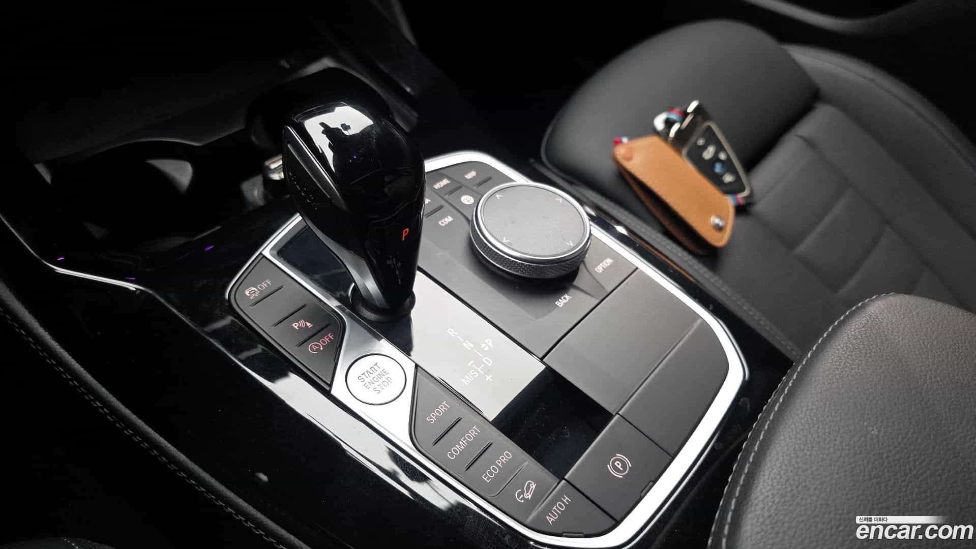 X4 BMW 2023.1-INNER-009