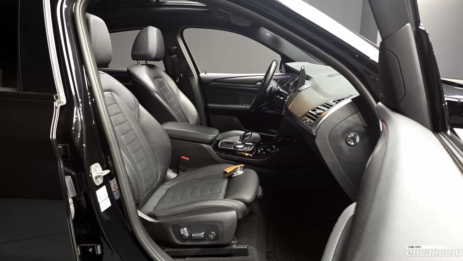 X4 BMW 2023.1-INNER-036