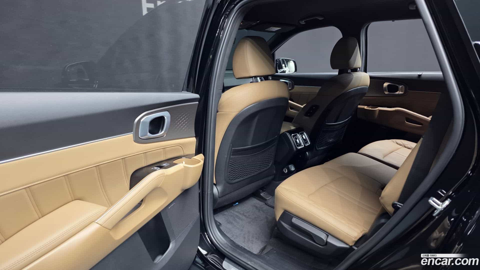 Sorento Kia 2023.9-INNER-036