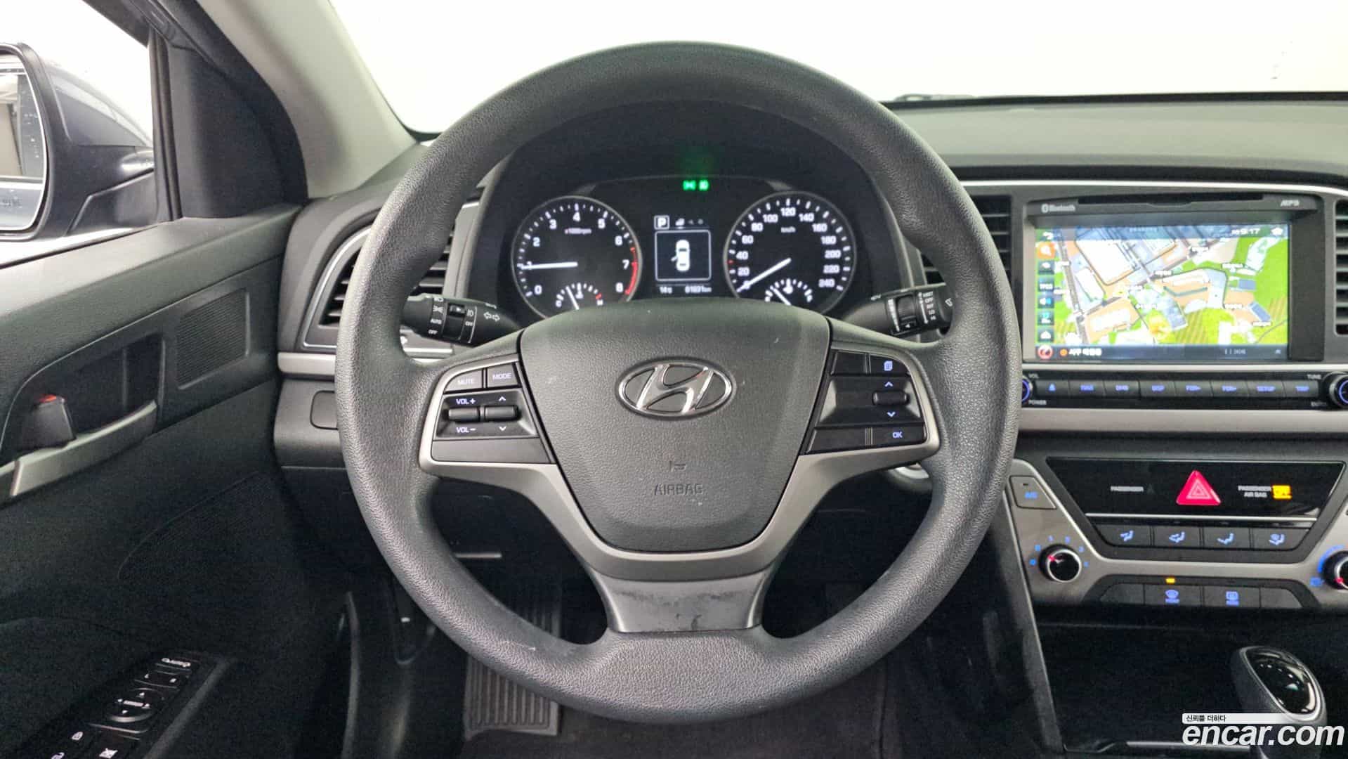 AVANTE Hyundai 2017.3-OPTION-017