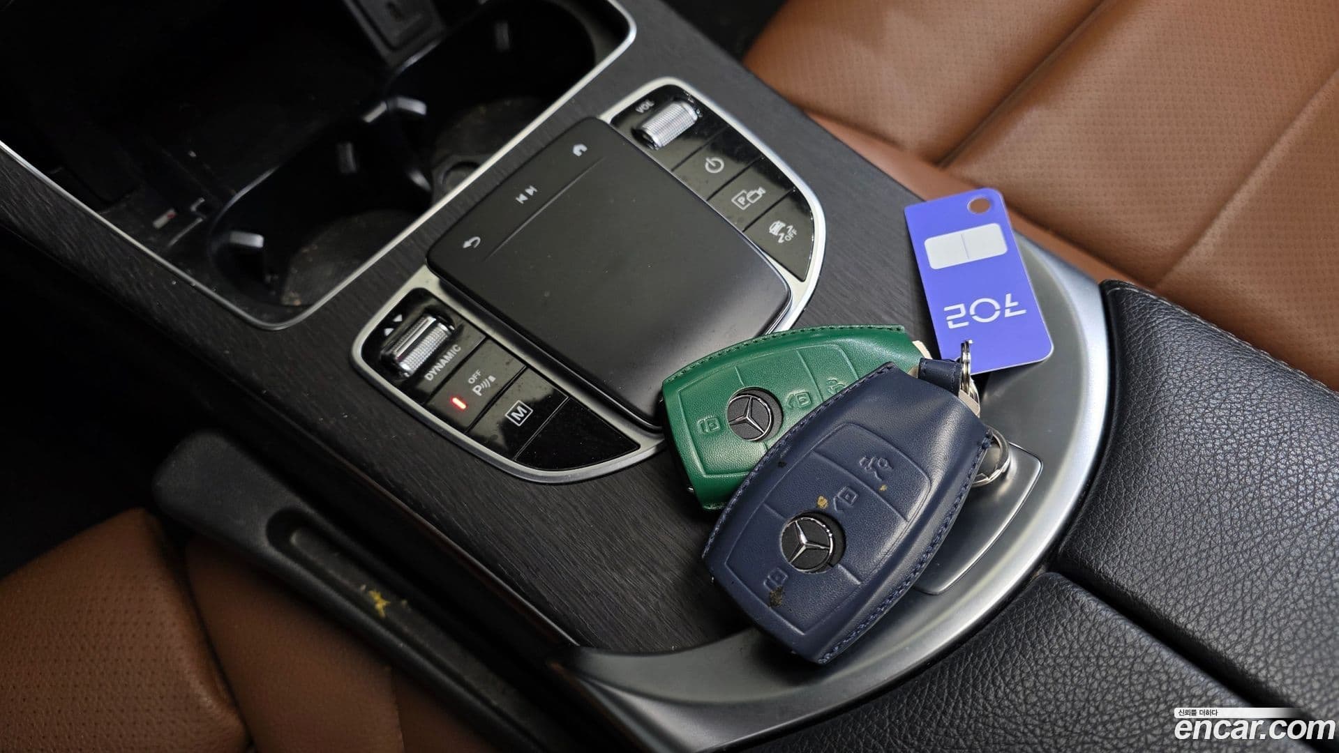 Main__Slider__Photo:GLC-Class Mercedes-Benz 2021.1-31