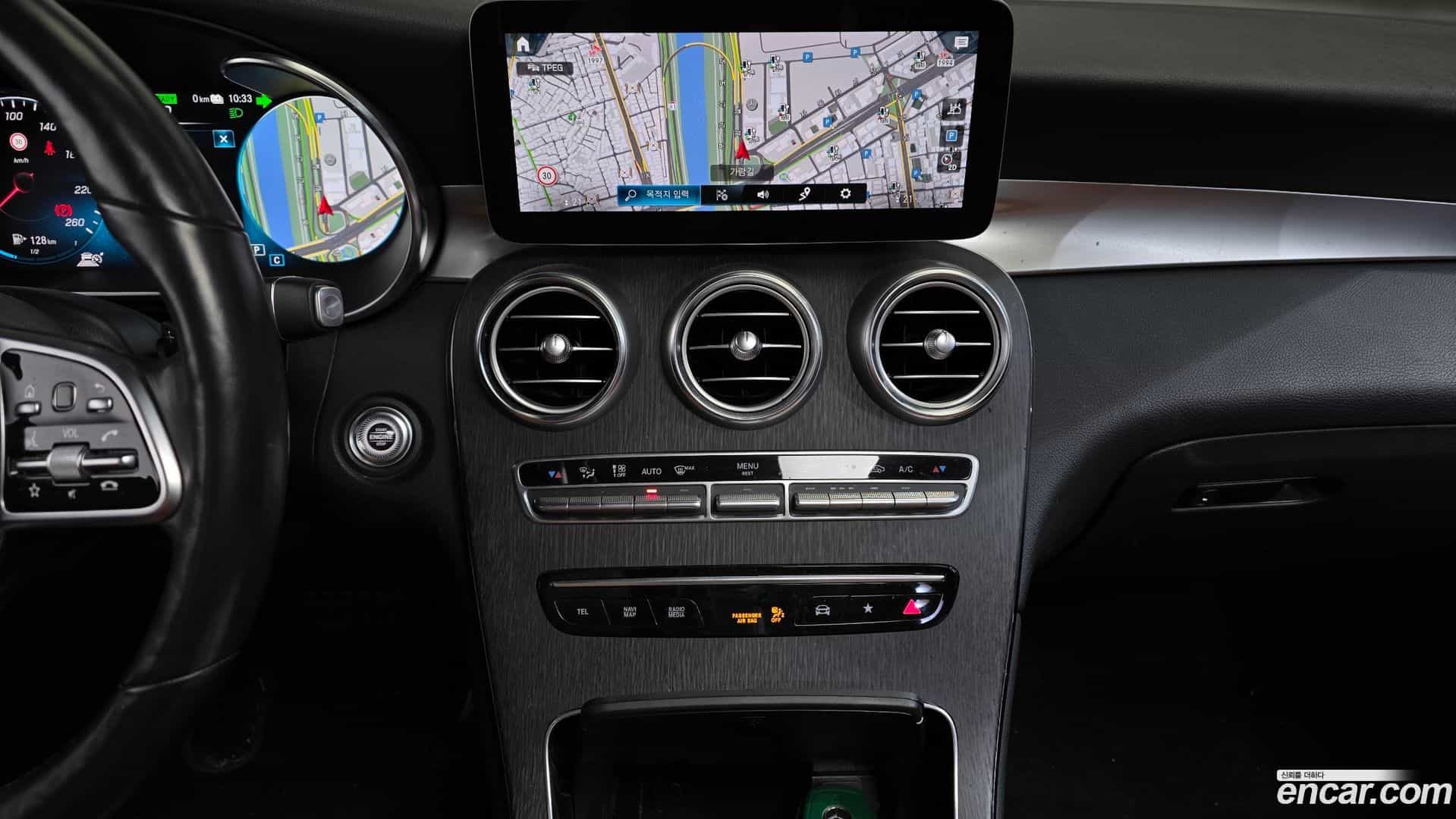 GLC-Class Mercedes-Benz 2021.1-OPTION-046