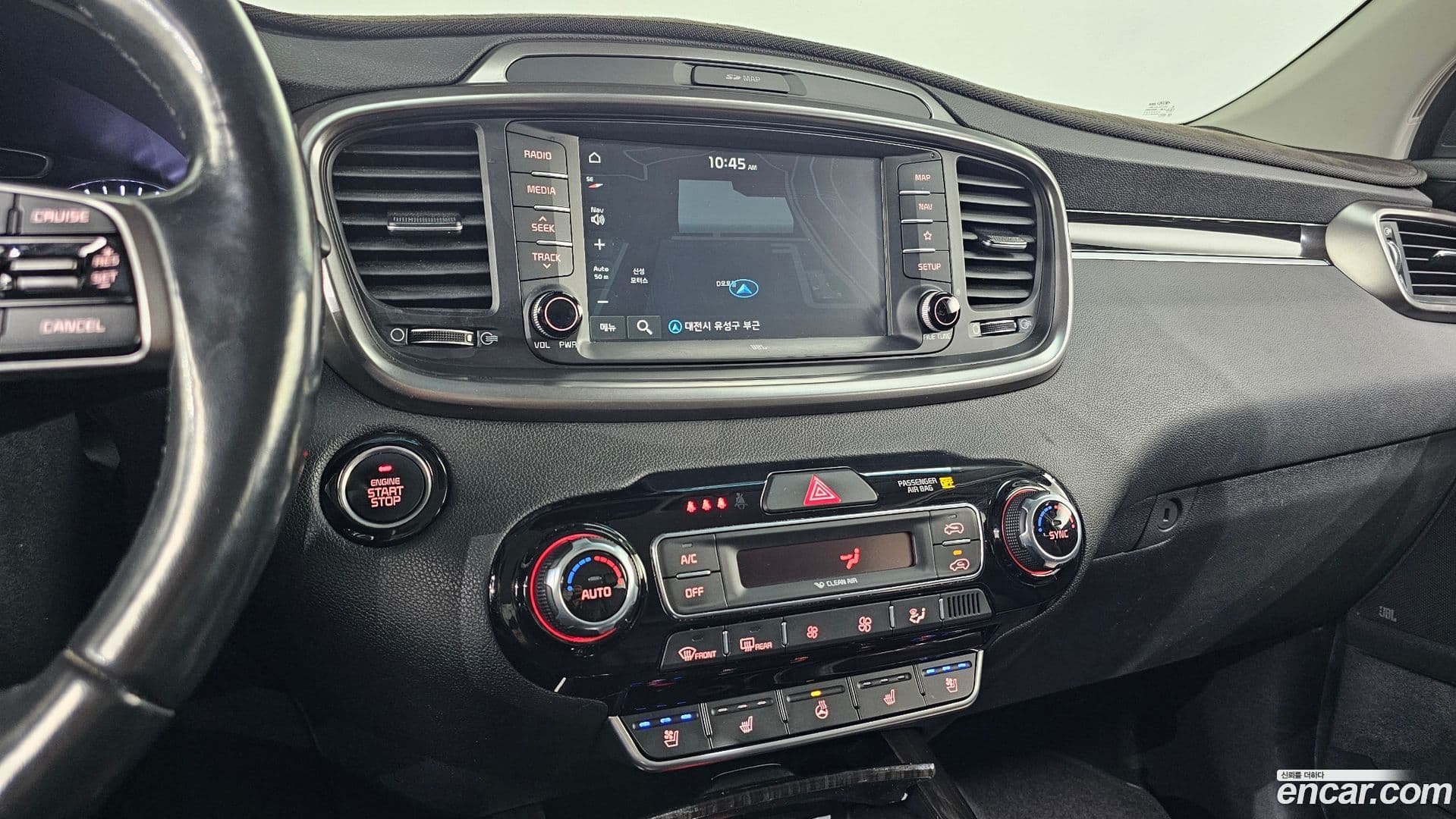 Main__Slider__Photo:Sorento Kia 2020.0-12