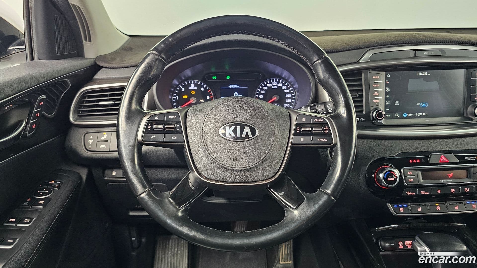 Main__Slider__Photo:Sorento Kia 2020.0-13