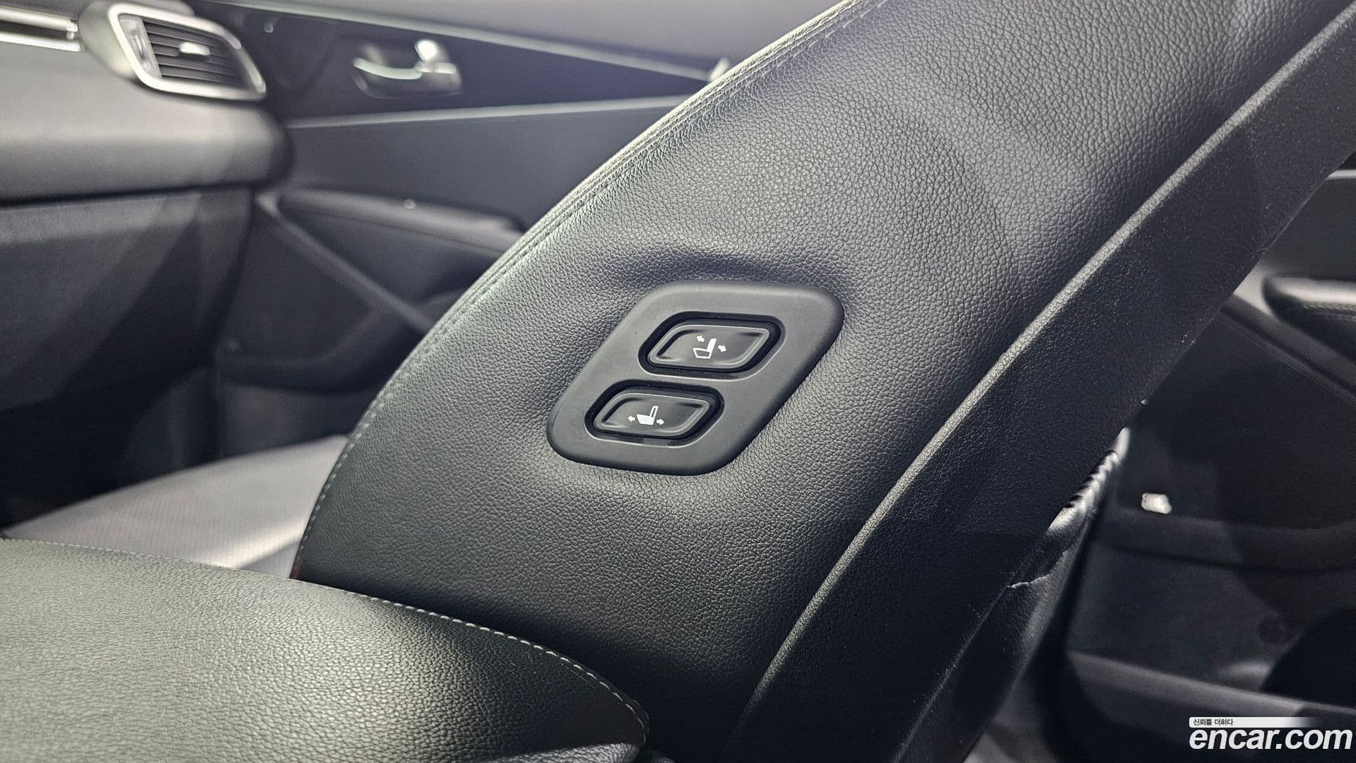 Main__Slider__Photo:Sorento Kia 2020.0-16