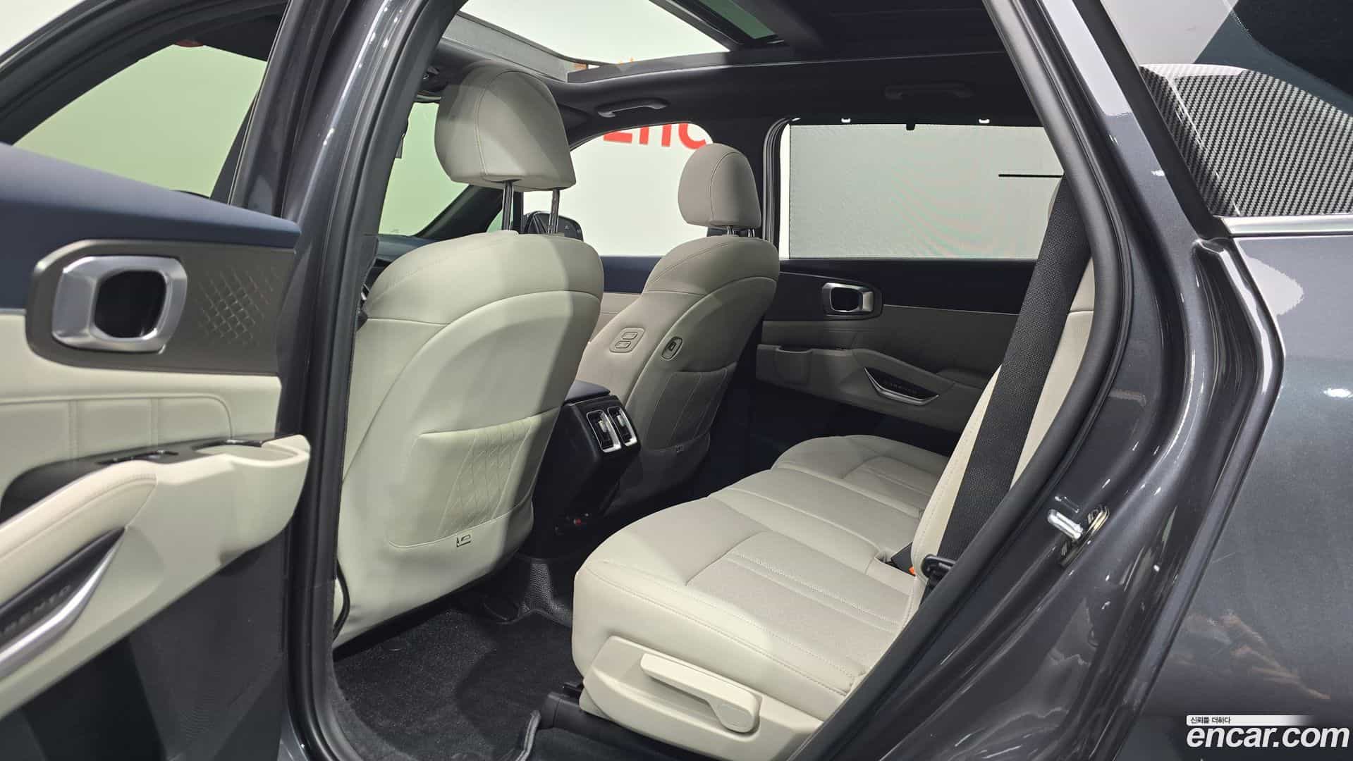 Sorento Kia 2022.4-OPTION-015