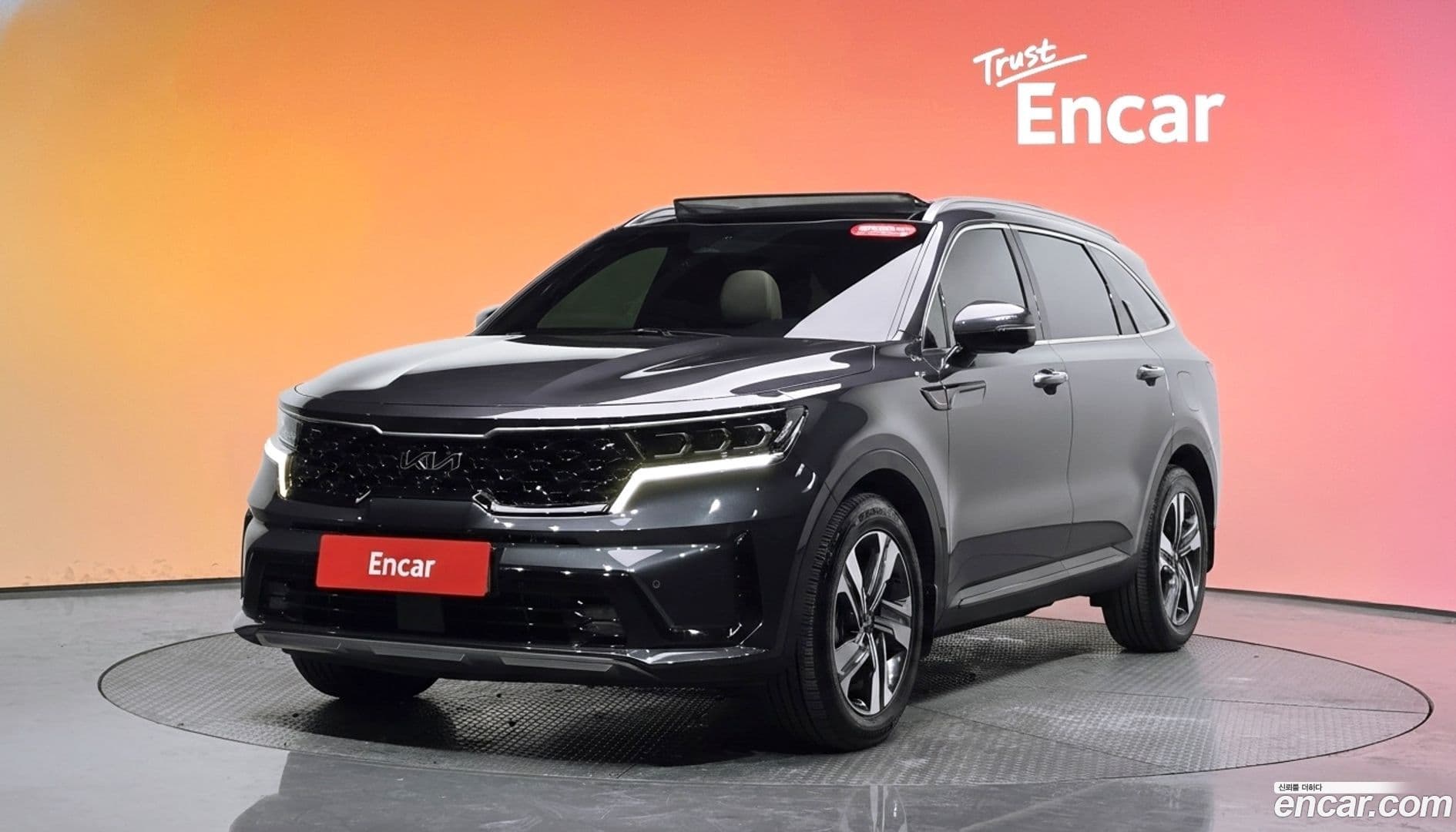 Main__Slider__Photo:Sorento Kia 2022.4-0