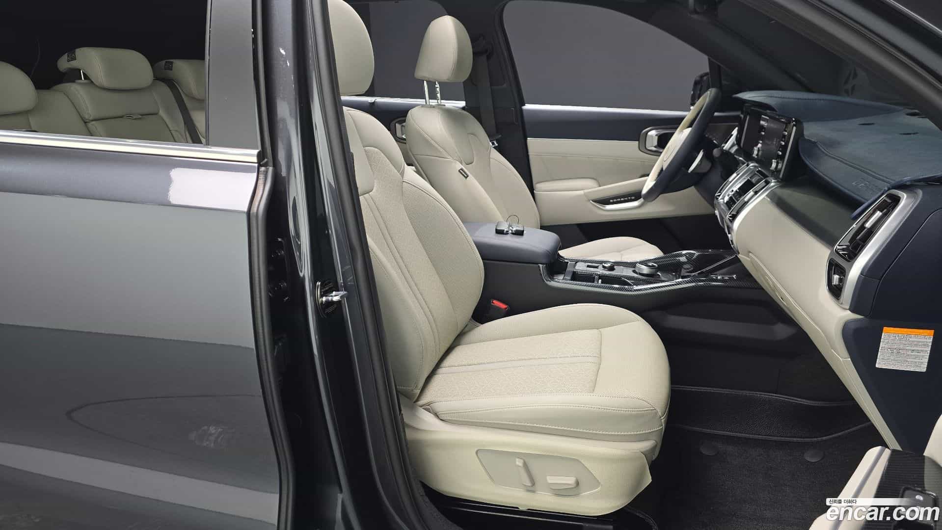 Sorento Kia 2022.4-INNER-036