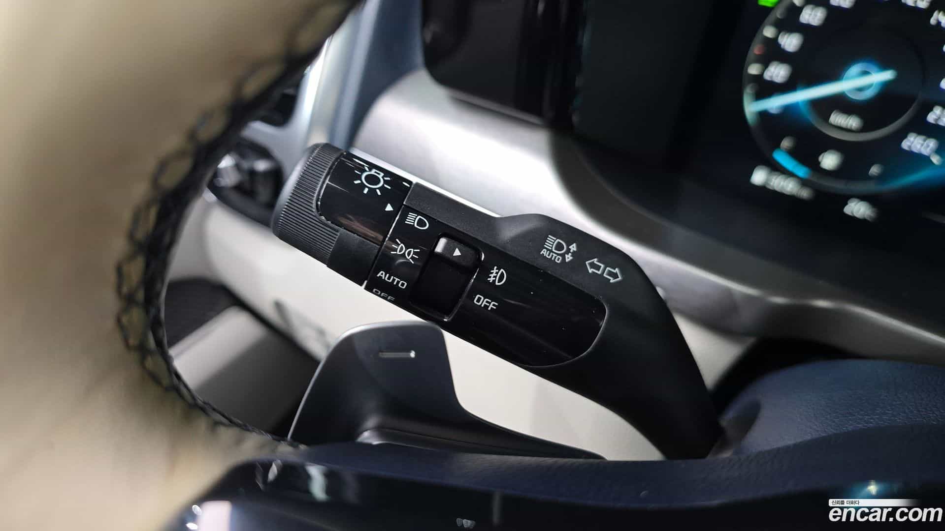 Sorento Kia 2022.4-OPTION-042