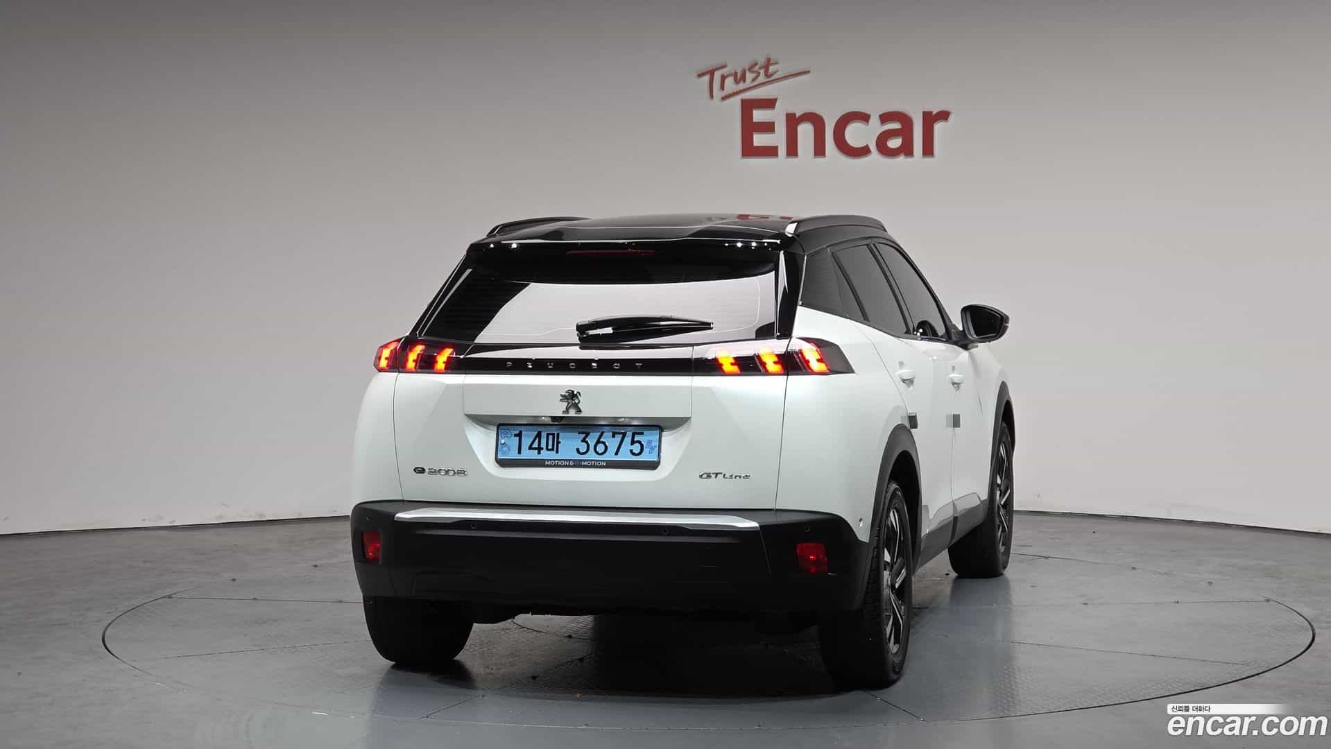2008 Peugeot 2021.2-OUTER-004