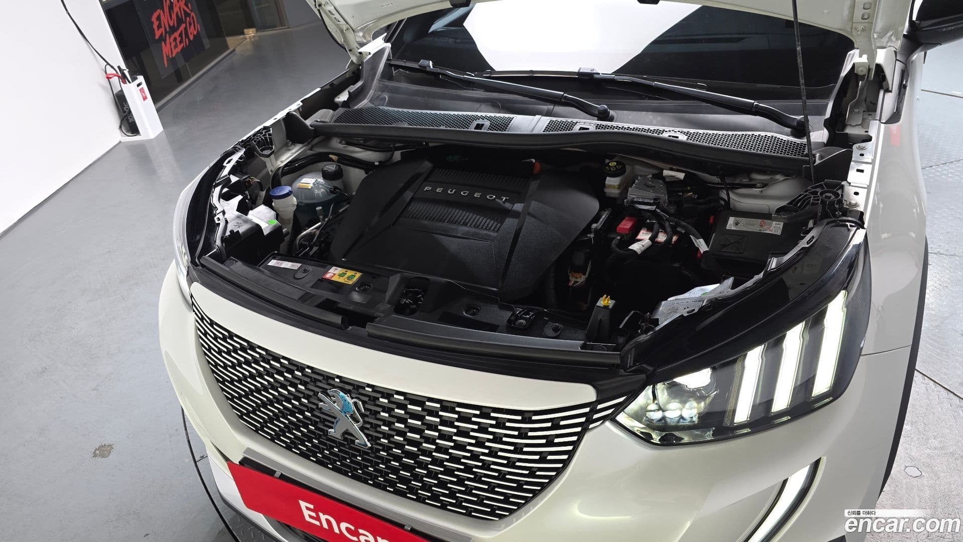 Main__Slider__Photo:2008 Peugeot 2021.2-5