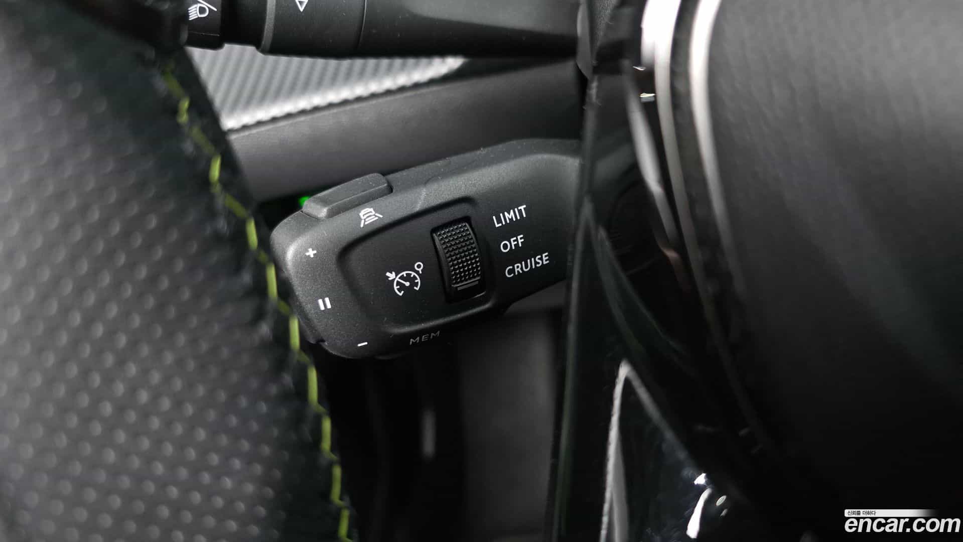 2008 Peugeot 2021.2-OPTION-019