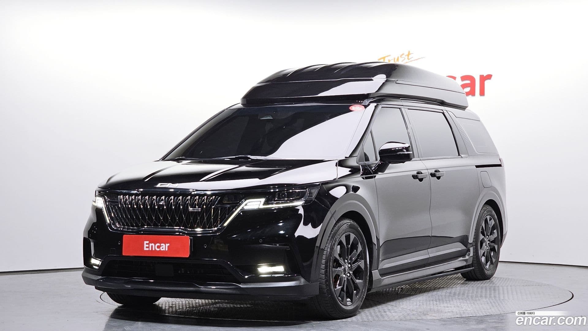 Main__Slider__Photo:Canival Kia 2022.6-0