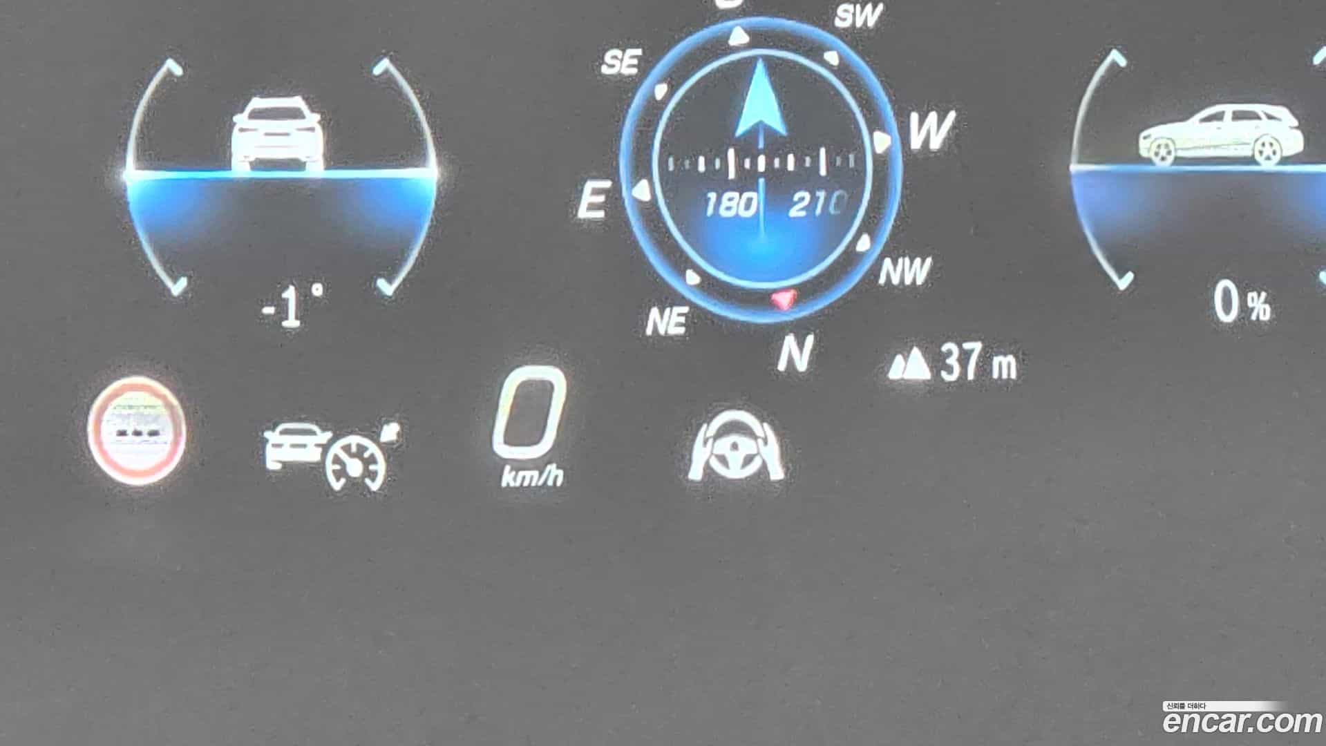 GLC-Class Mercedes-Benz 2025.0-OPTION-021