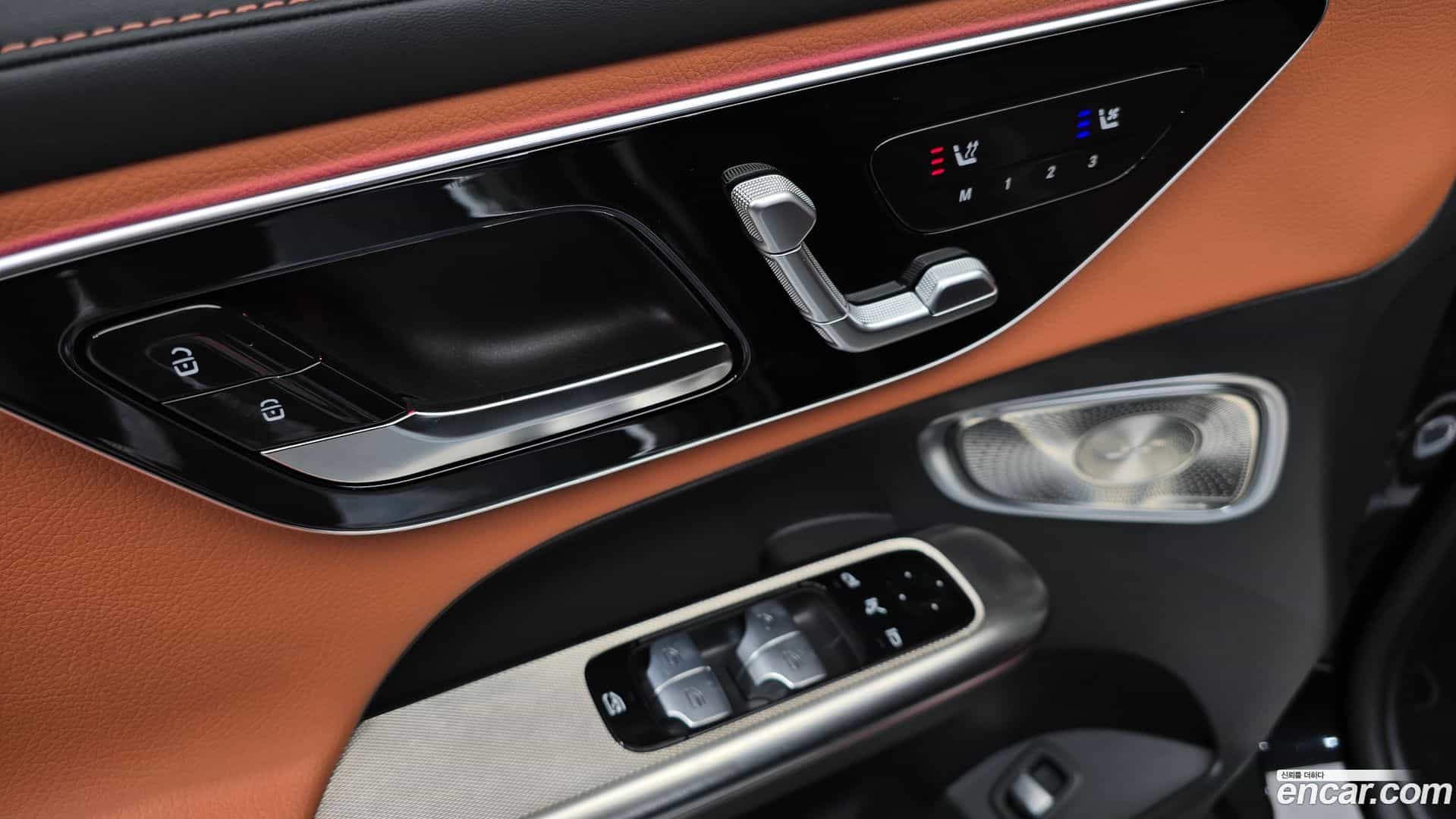 GLC-Class Mercedes-Benz 2025.0-OPTION-042