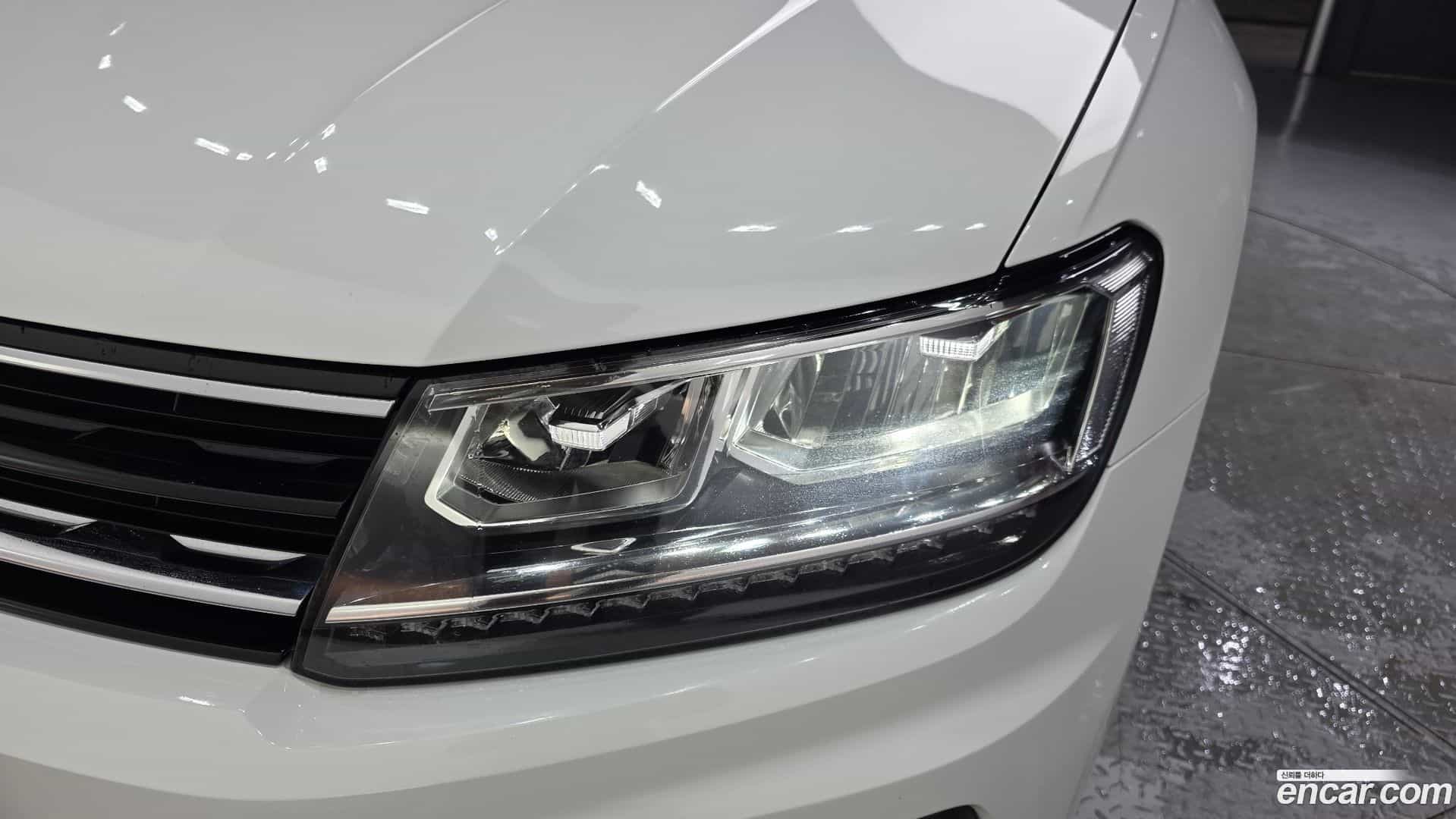 Tiguan Volkswagen 2018.8-OUTER-032