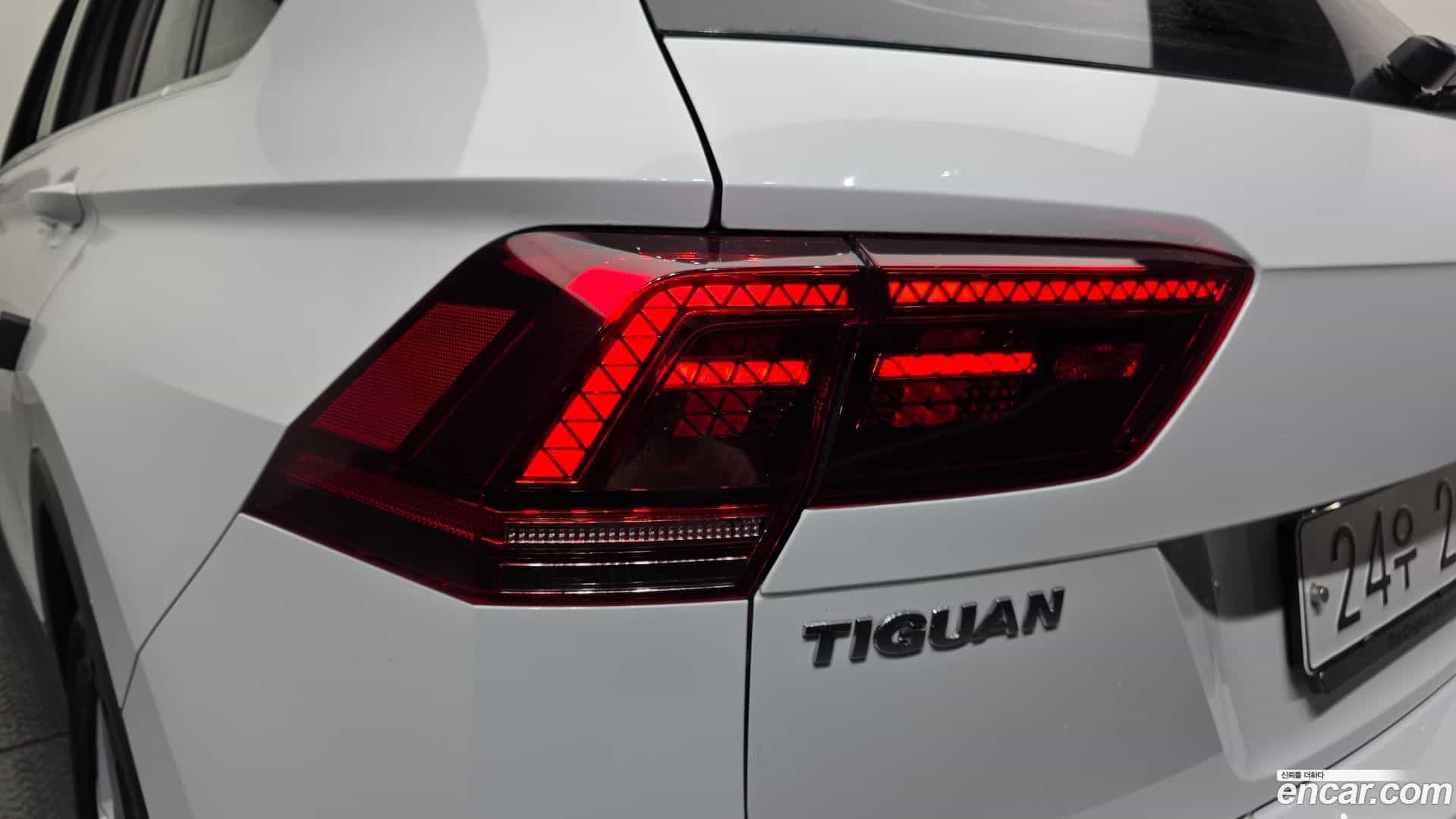 Tiguan Volkswagen 2018.8-OUTER-033