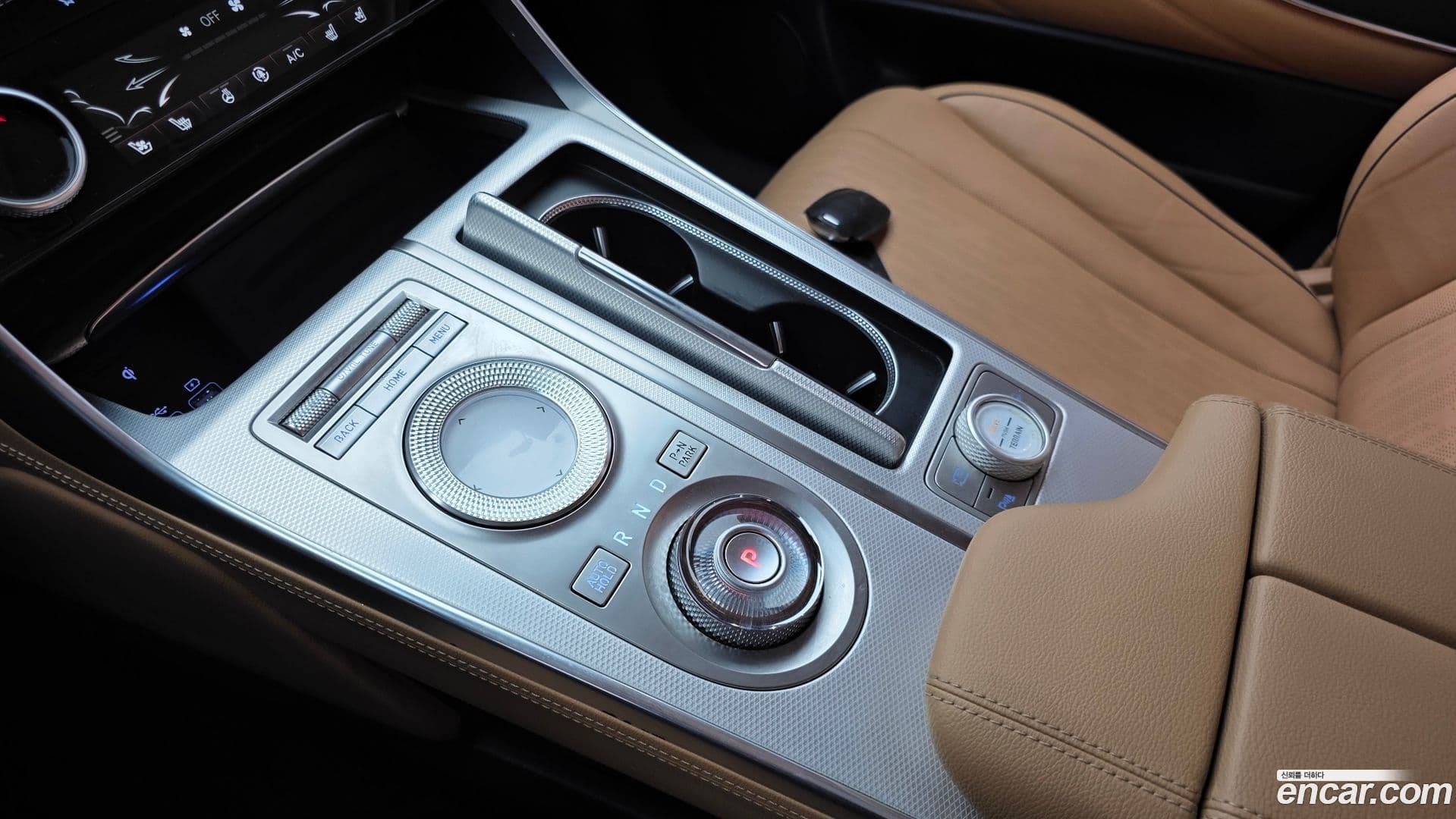 Main__Slider__Photo:GV80 Genesis 2021.11-8
