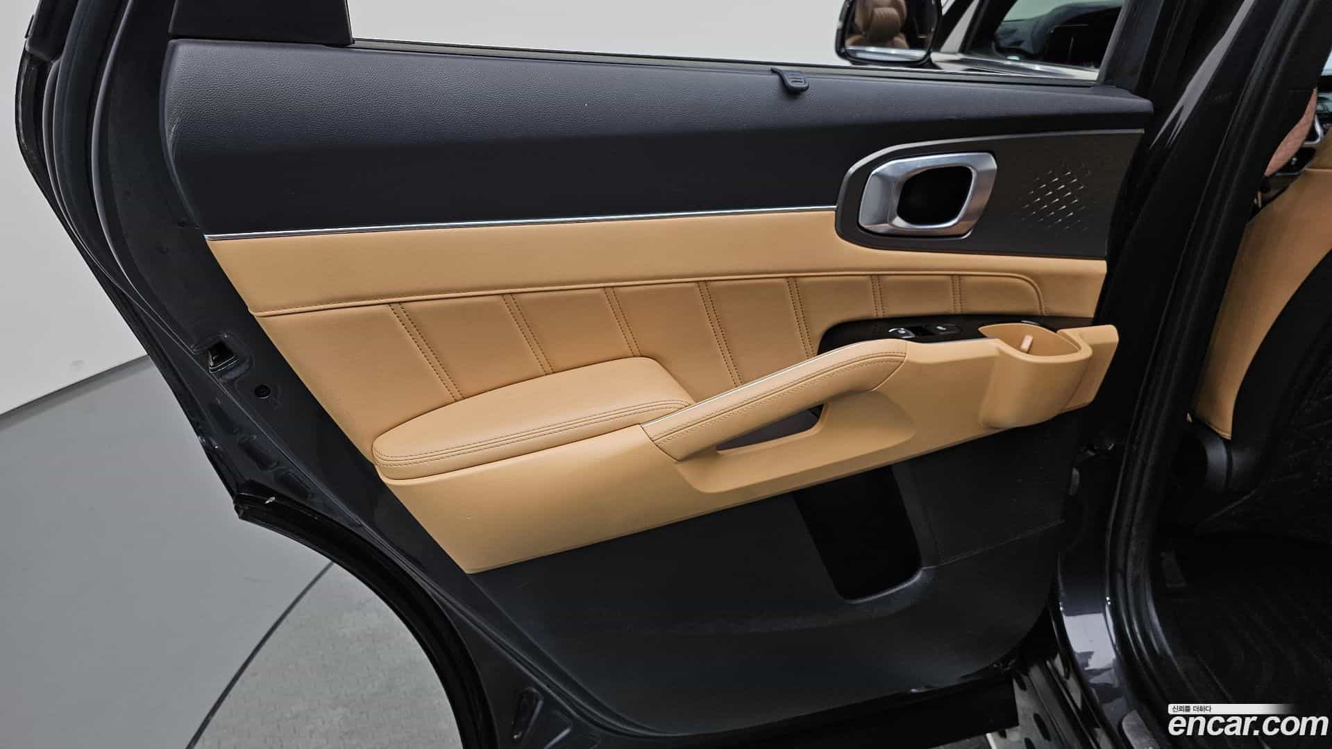 Sorento Kia 2020.6-INNER-035