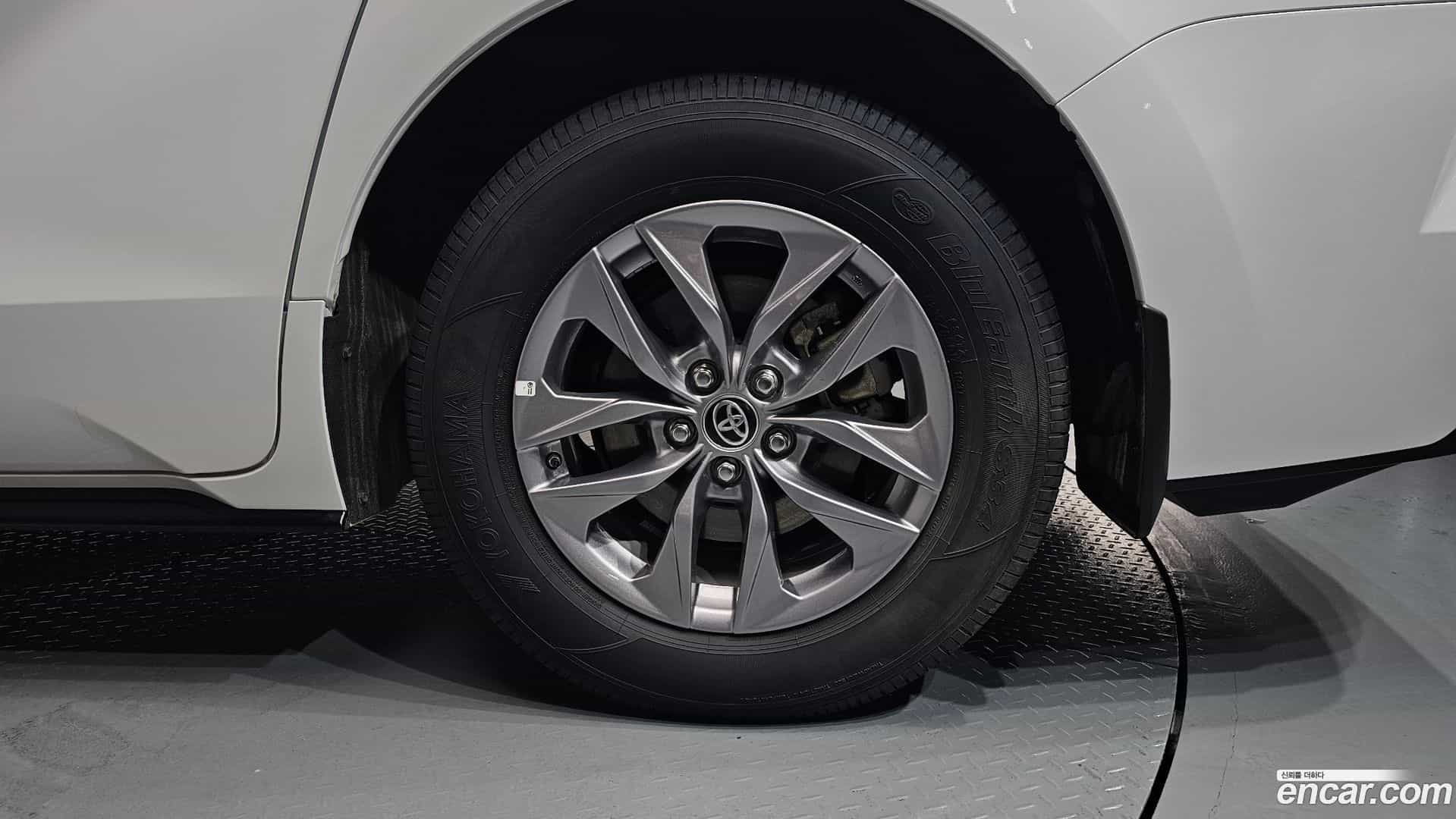 Sienna Toyota 2024.11-OUTER-031