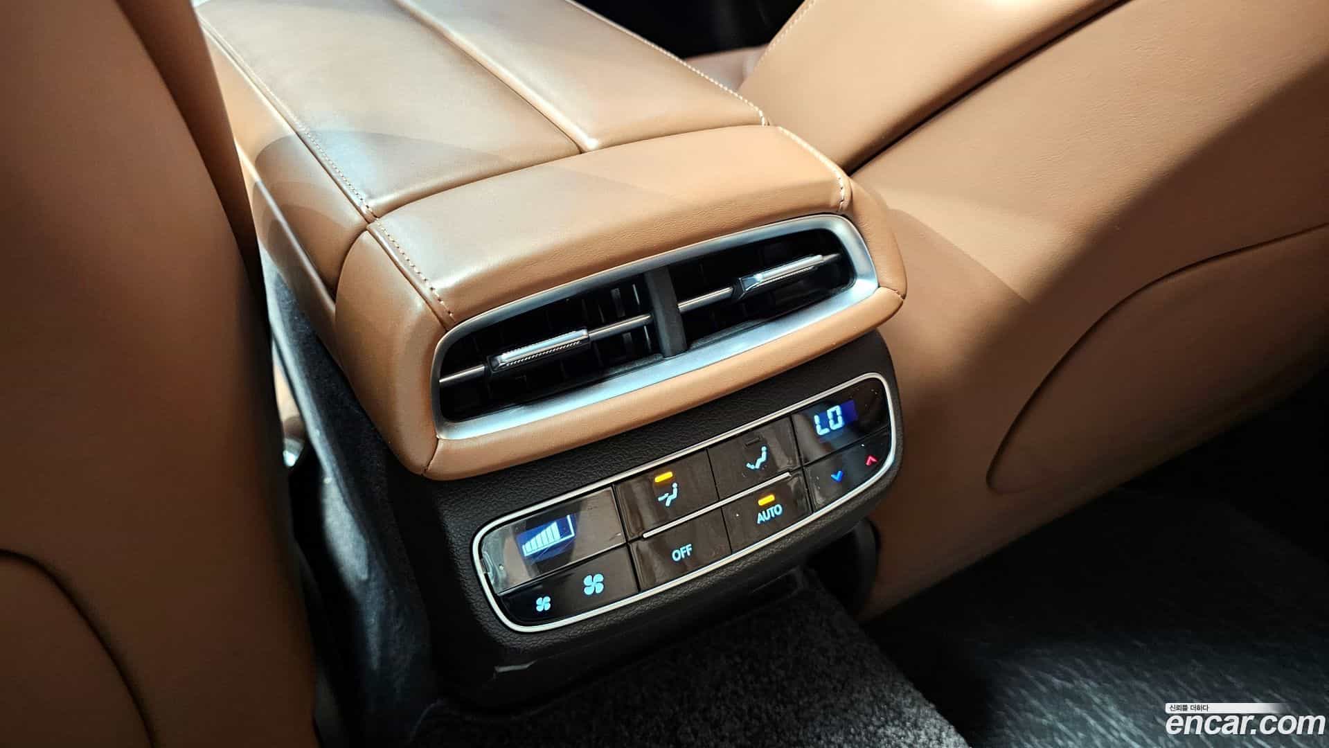 G80 Genesis 2022.2-OPTION-042