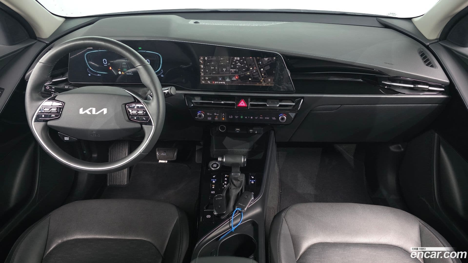 Main__Slider__Photo:Niro Kia 2022.3-6