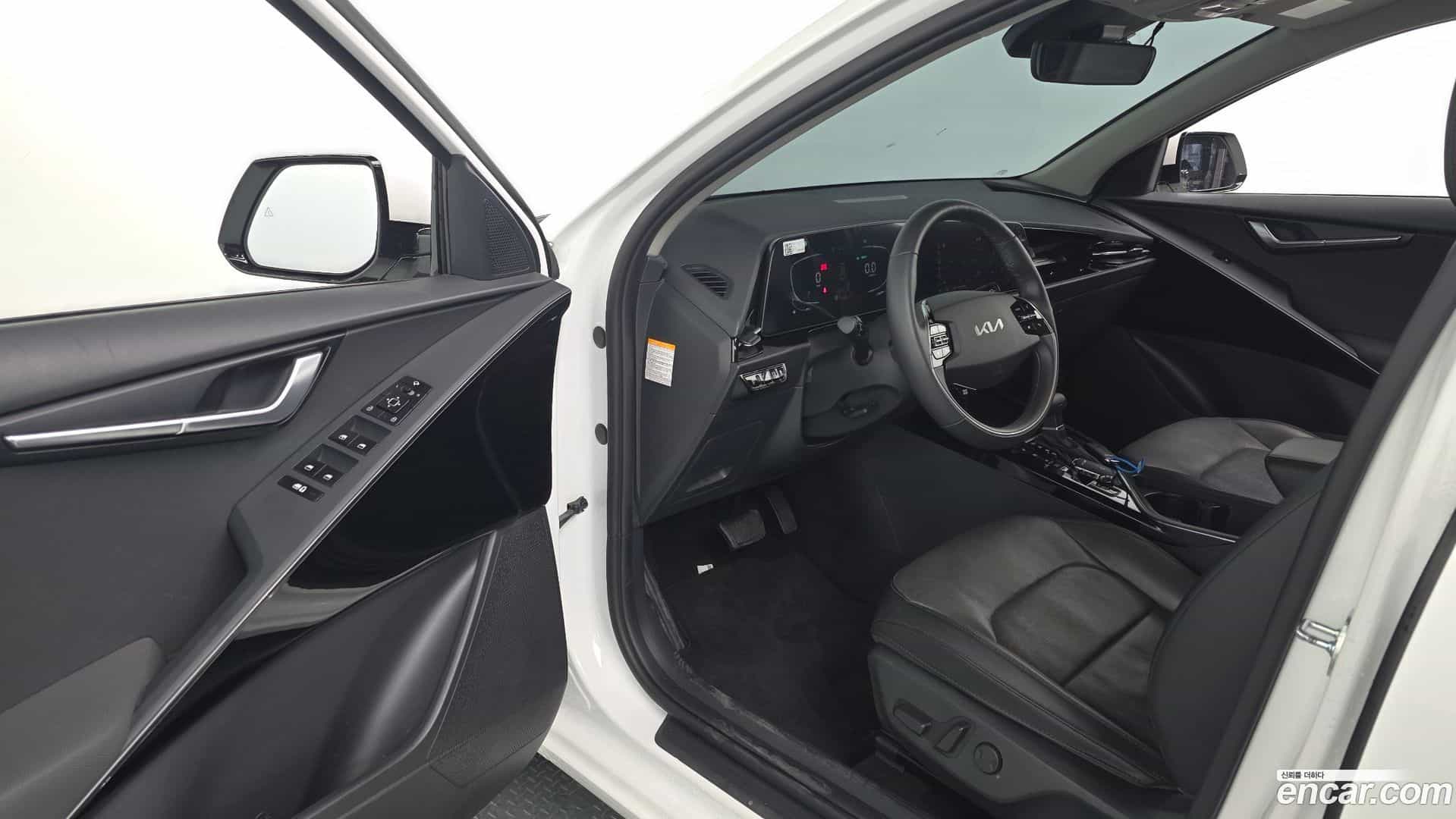 Niro Kia 2022.3-INNER-010