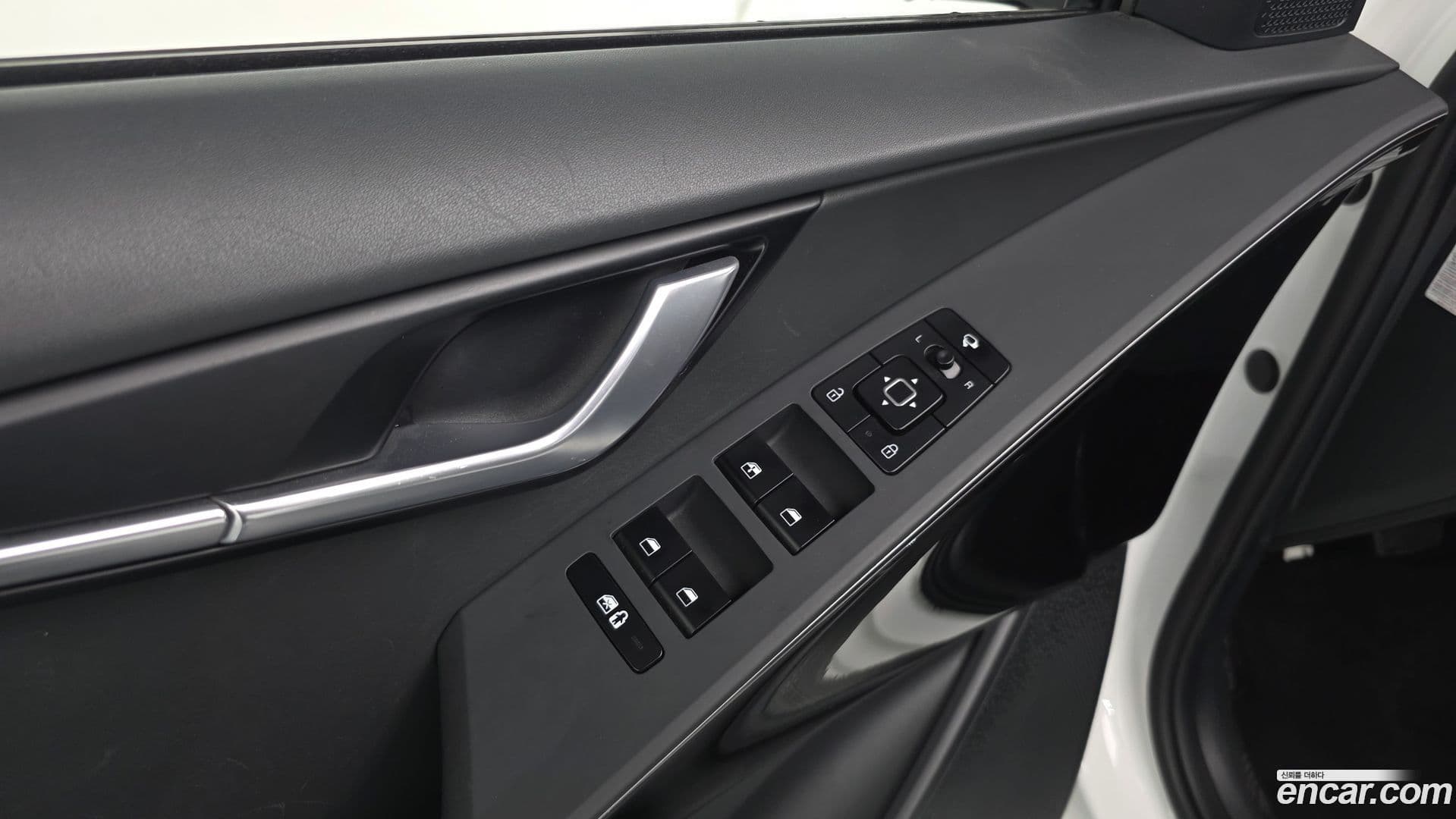 Main__Slider__Photo:Niro Kia 2022.3-27