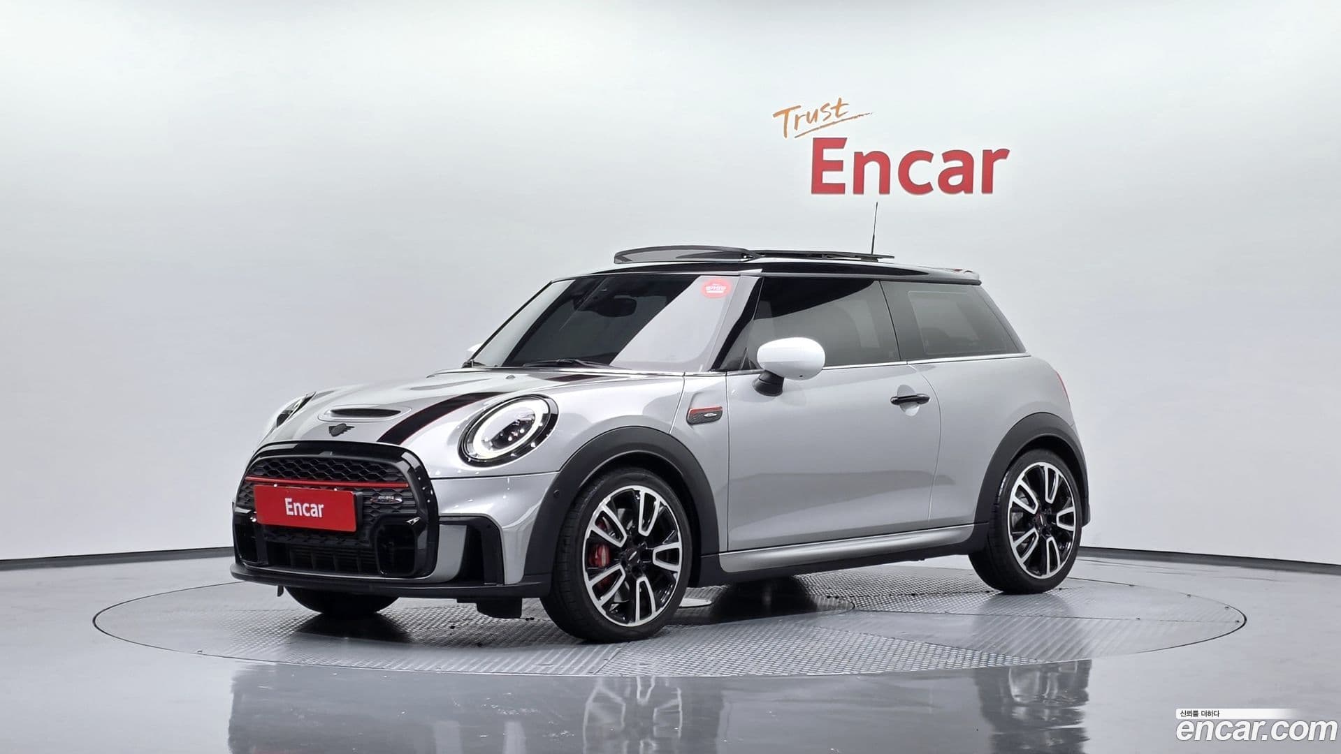 Main__Slider__Photo:Cooper Mini 2023.8-0