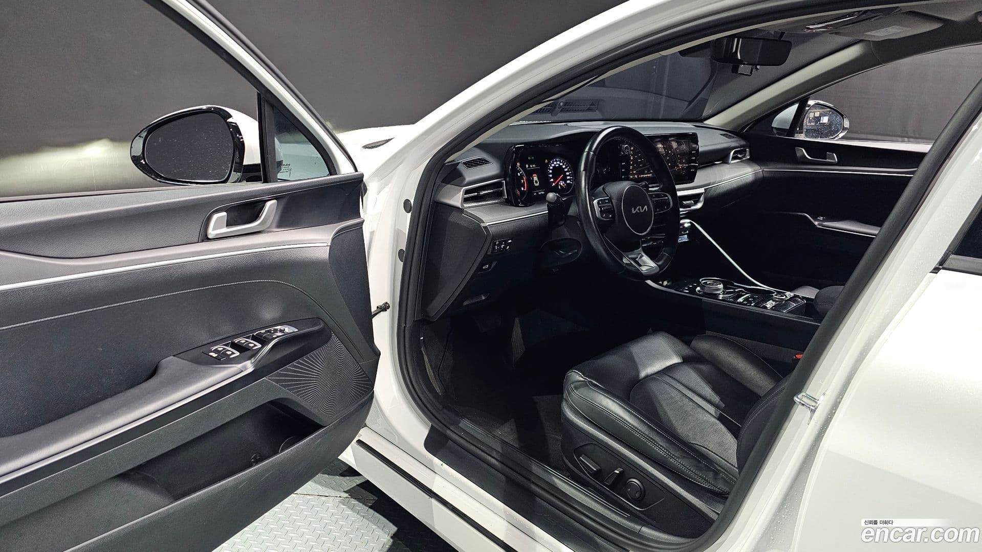 Main__Slider__Photo:K5 Kia 2022.9-9