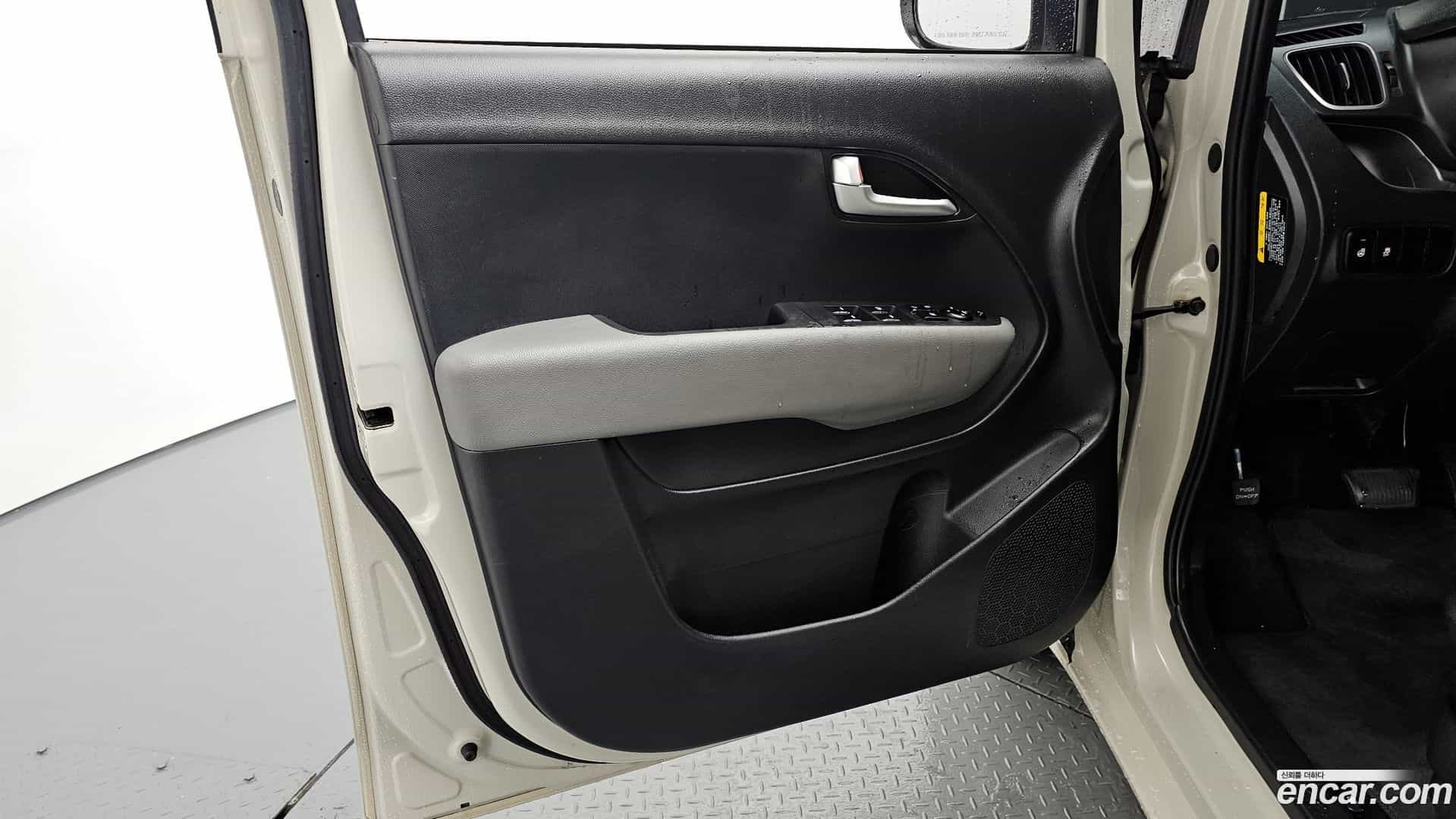 RAY Kia 2020.5-INNER-034