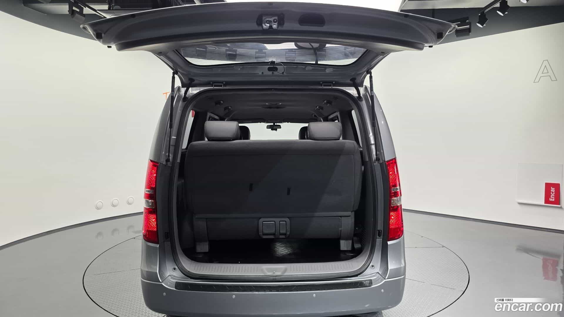 Starex Hyundai 2018.8-OPTION-024
