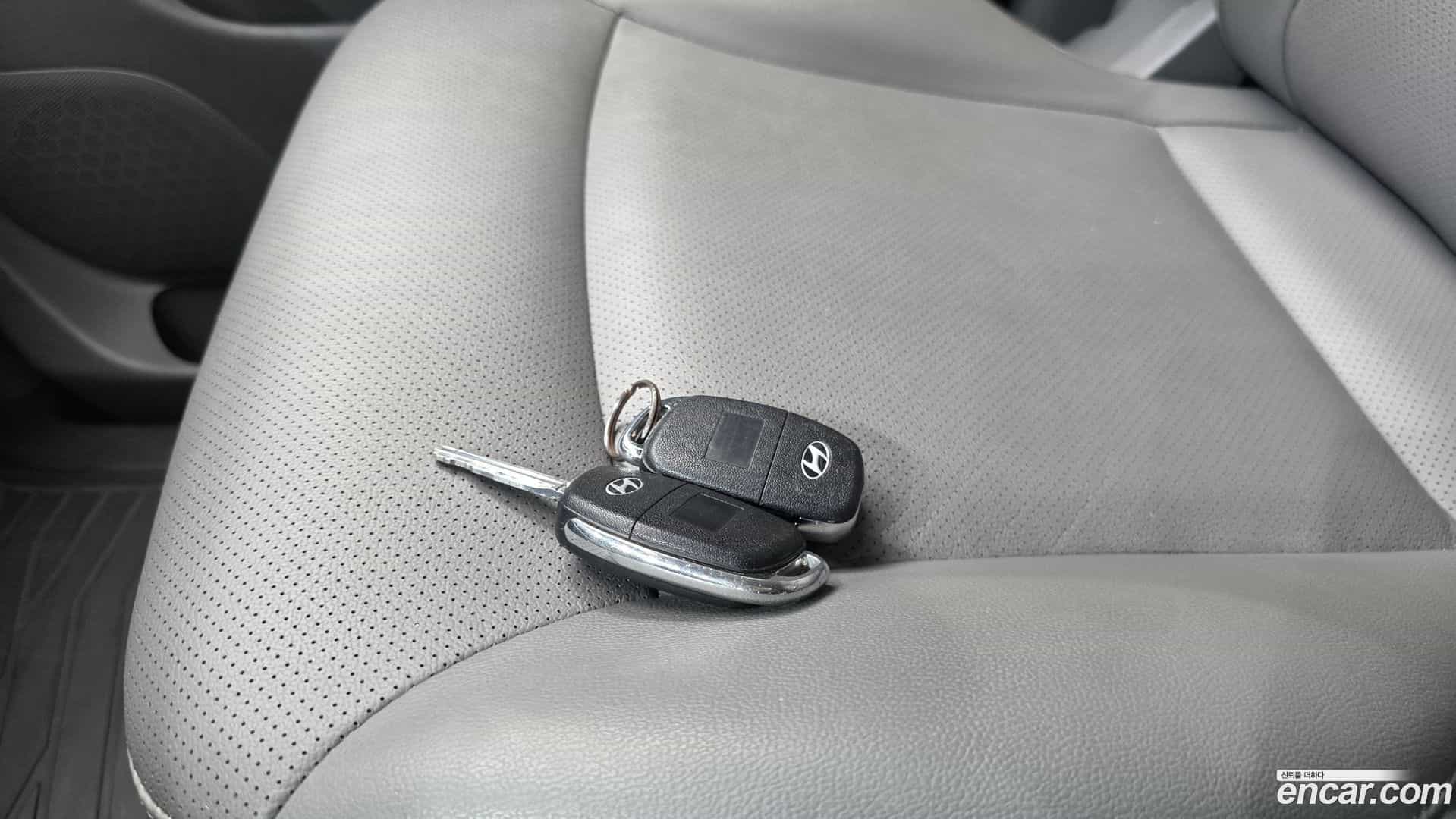 Starex Hyundai 2018.8-OPTION-040