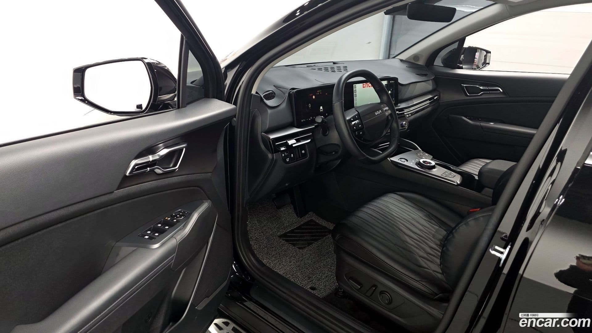 Main__Slider__Photo:Sportage Kia 2025.11-9