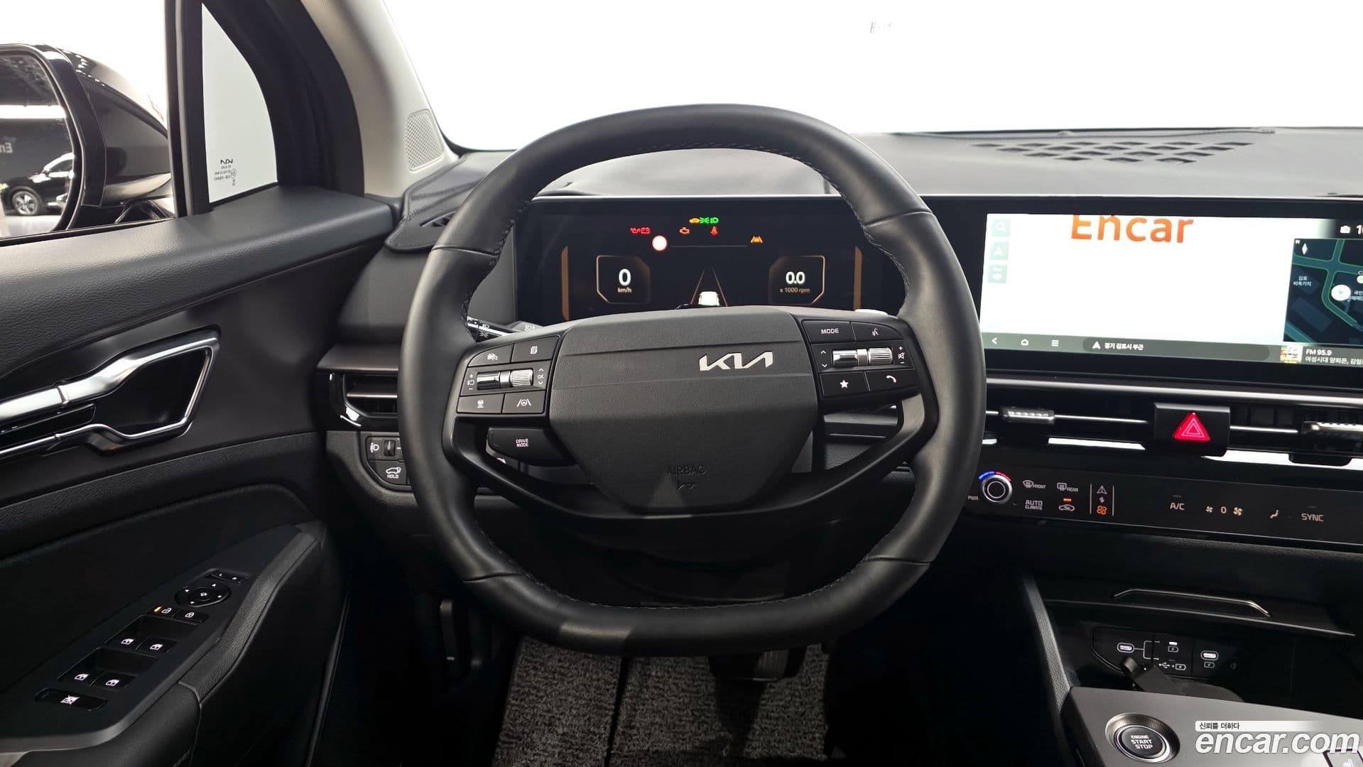 Main__Slider__Photo:Sportage Kia 2025.11-11