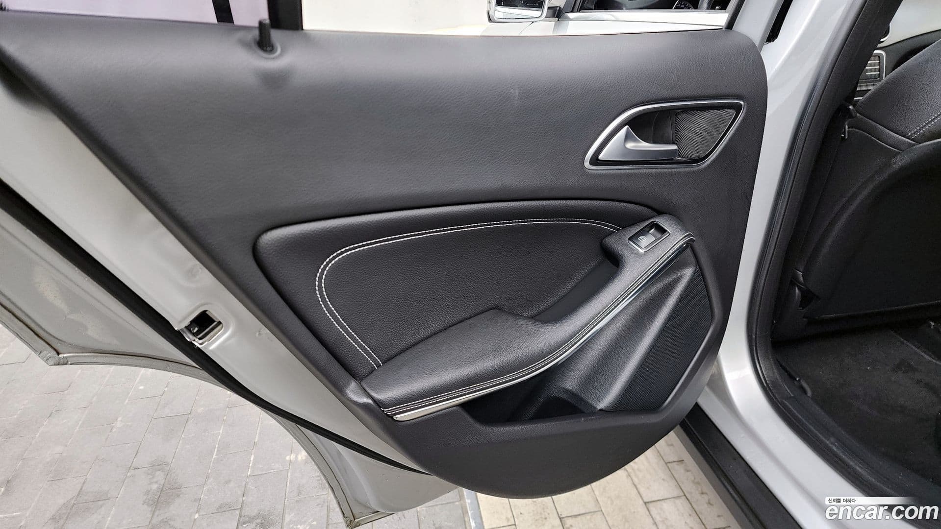 Main__Slider__Photo:GLA-Class Mercedes-Benz 2016.9-25