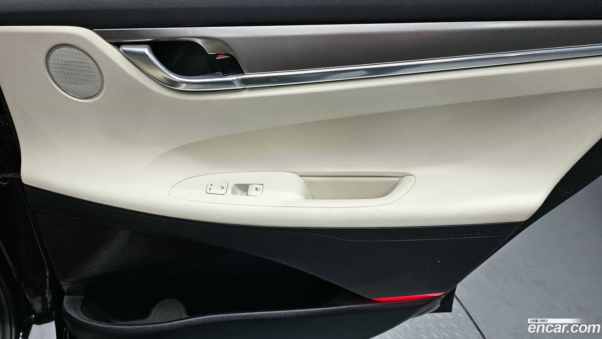 Grandeur Hyundai 2021.9-INNER-035